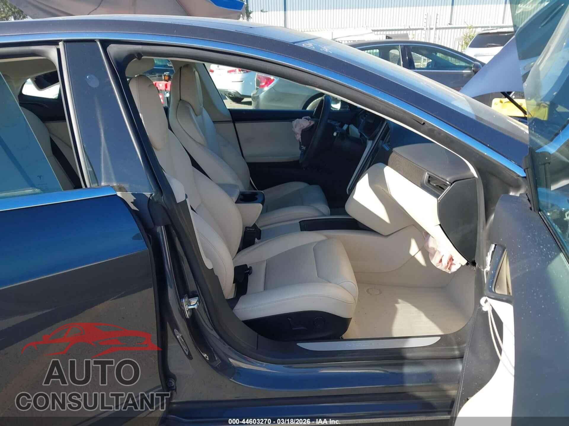 TESLA MODEL S 2018 - 5YJSA1E28JF274765