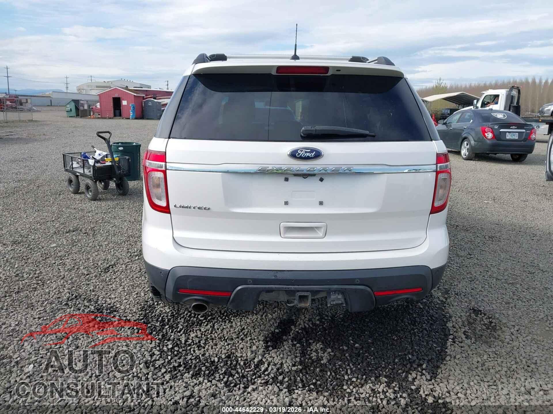 FORD EXPLORER 2013 - 1FM5K7F87DGB07190