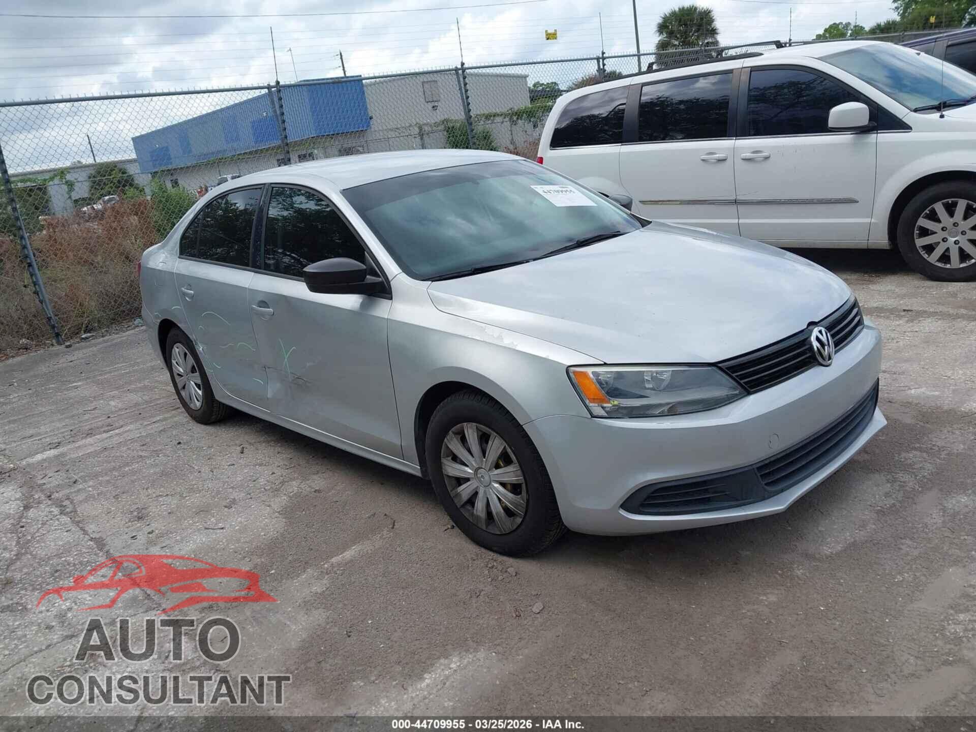 VOLKSWAGEN JETTA 2013 - 3VW2K7AJ7DM259135