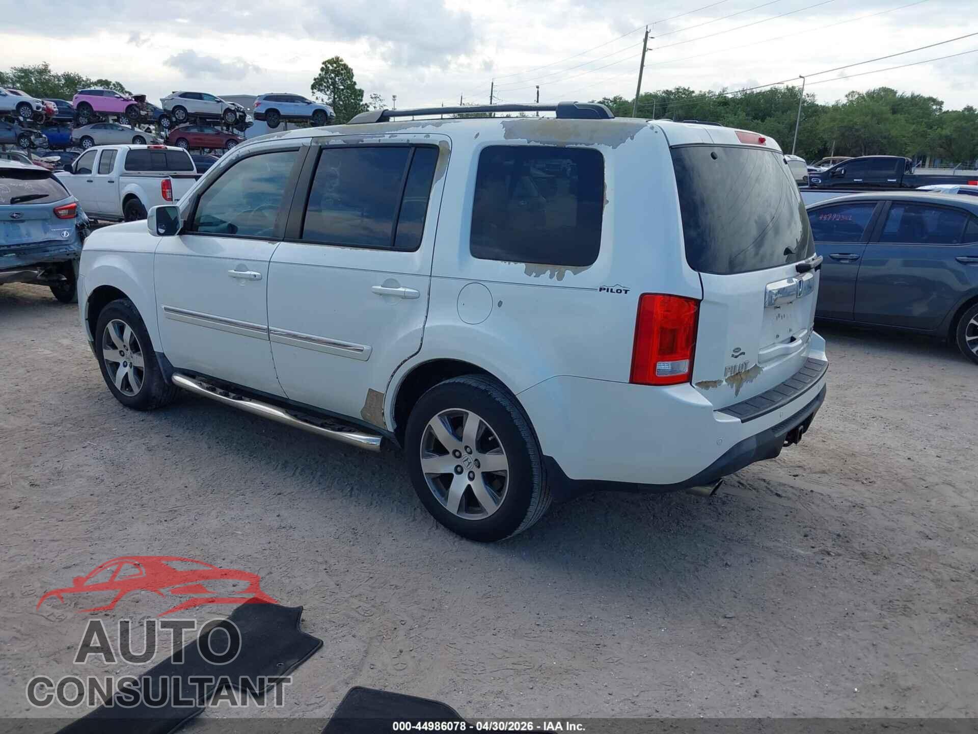 HONDA PILOT 2013 - 5FNYF4H98DB039437