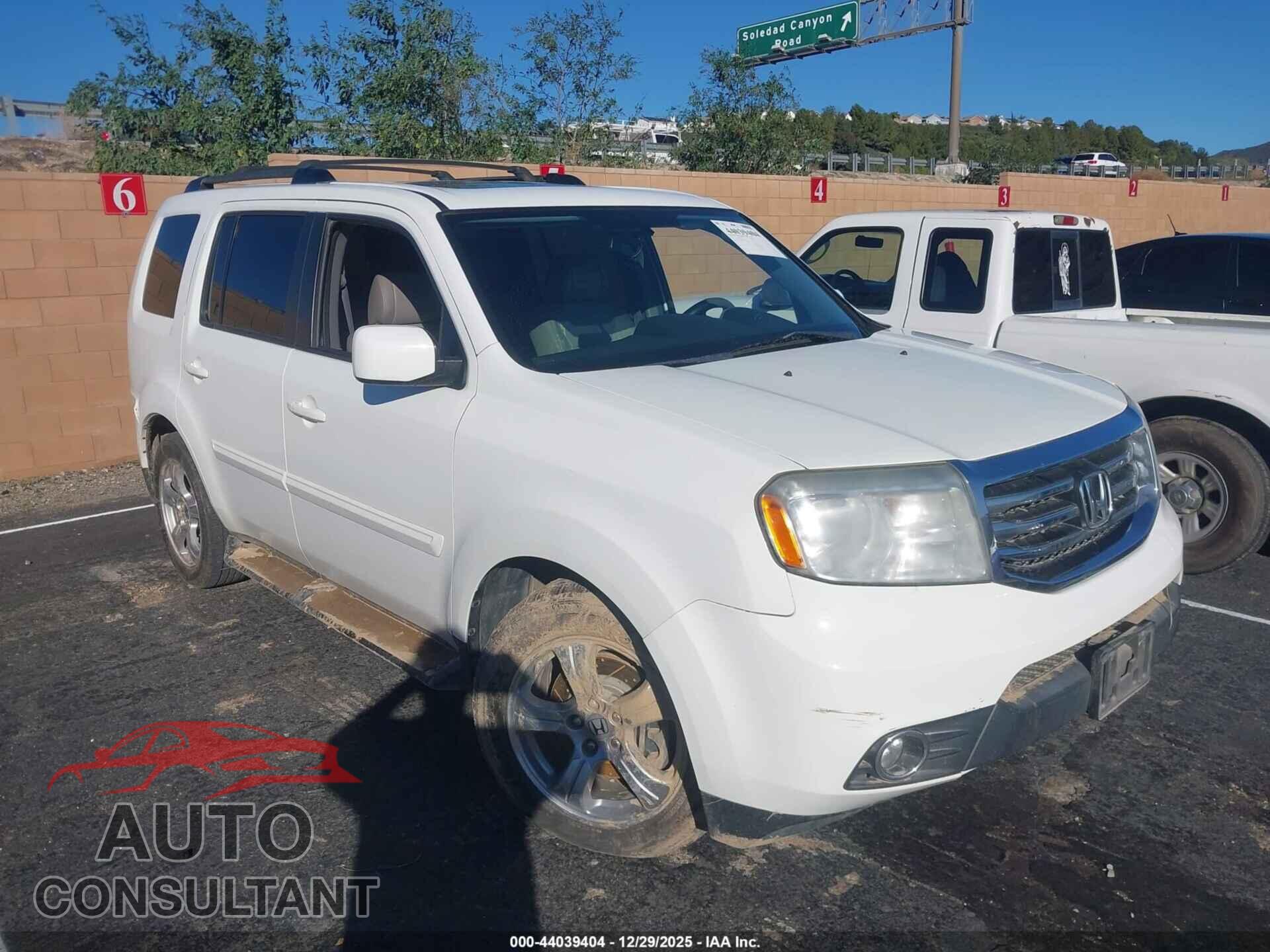 HONDA PILOT 2015 - 5FNYF3H75FB007086