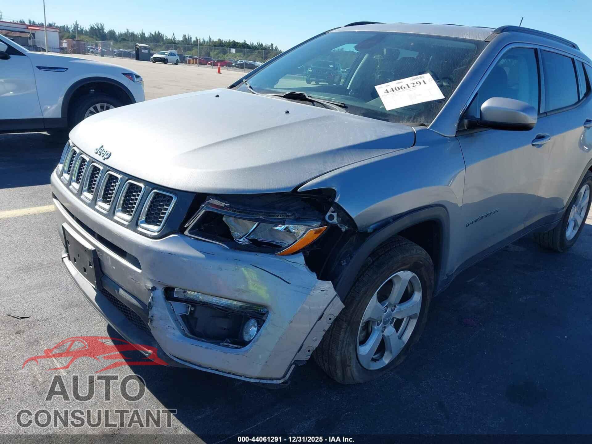 JEEP COMPASS 2019 - 3C4NJDBB2KT696813