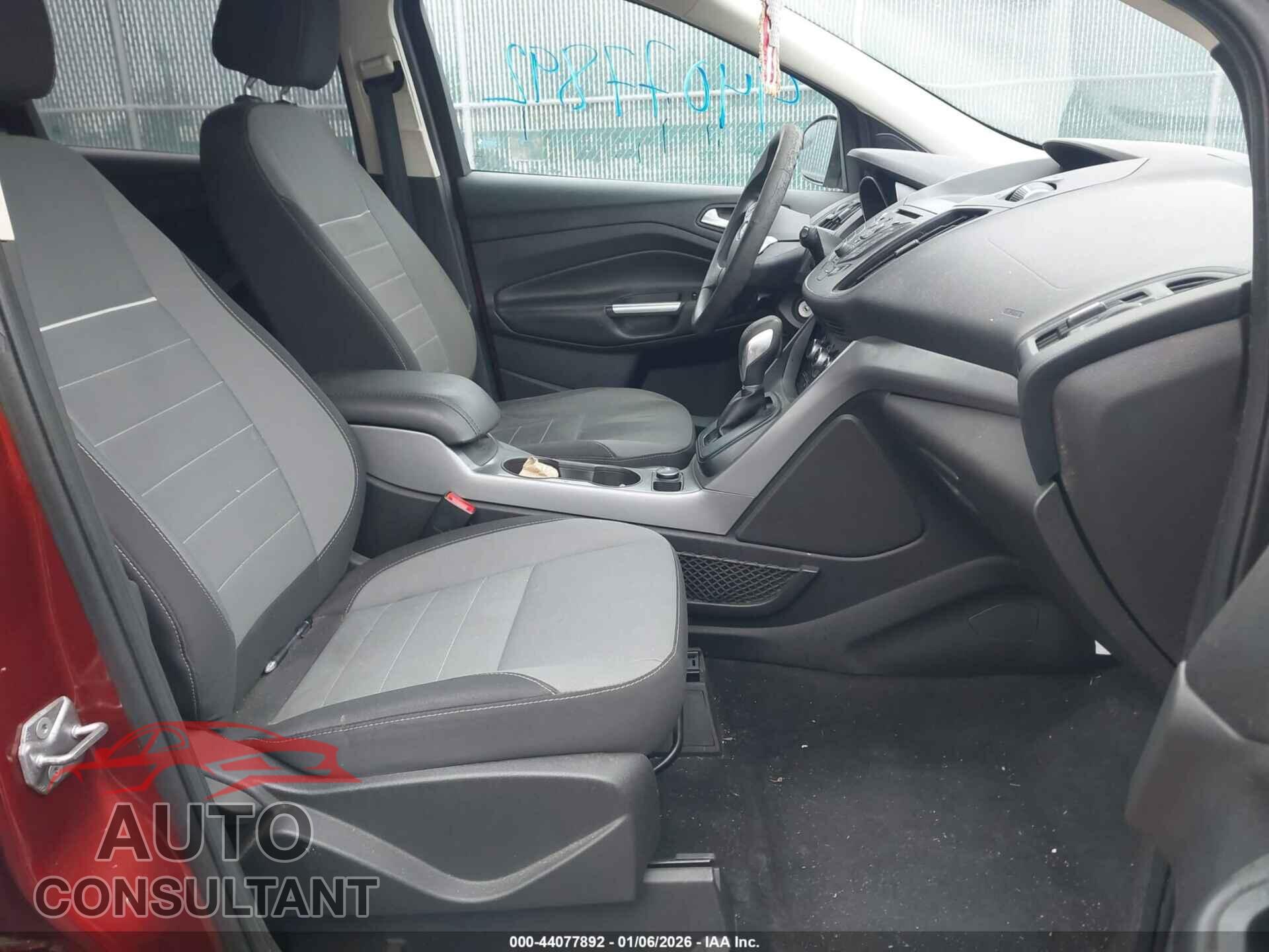FORD ESCAPE 2014 - 1FMCU0G97EUE11090