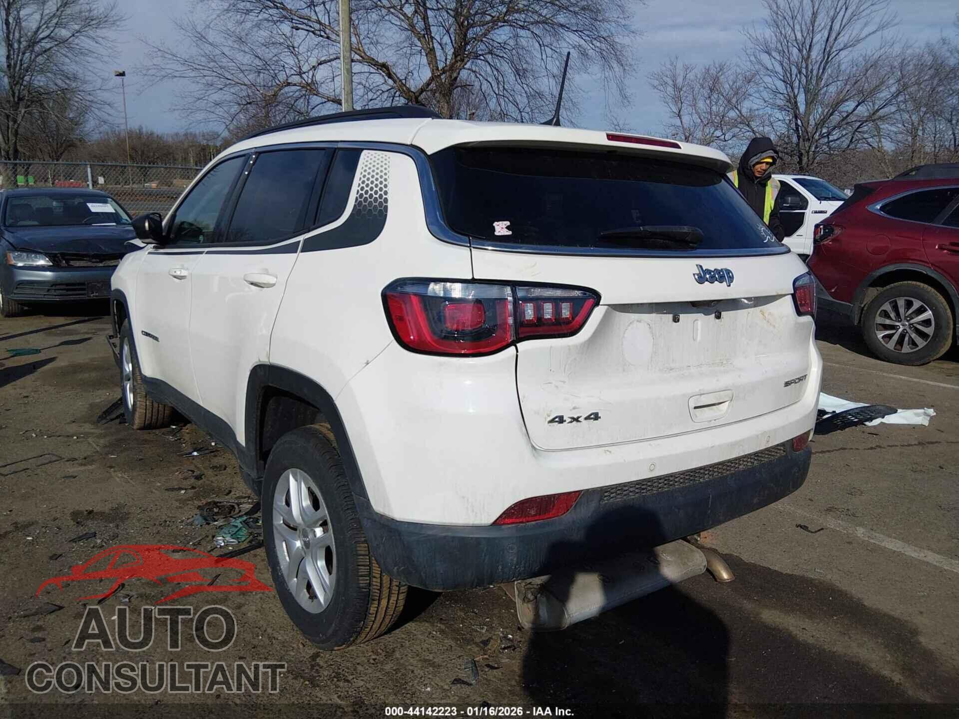 JEEP COMPASS 2019 - 3C4NJDAB7KT646684