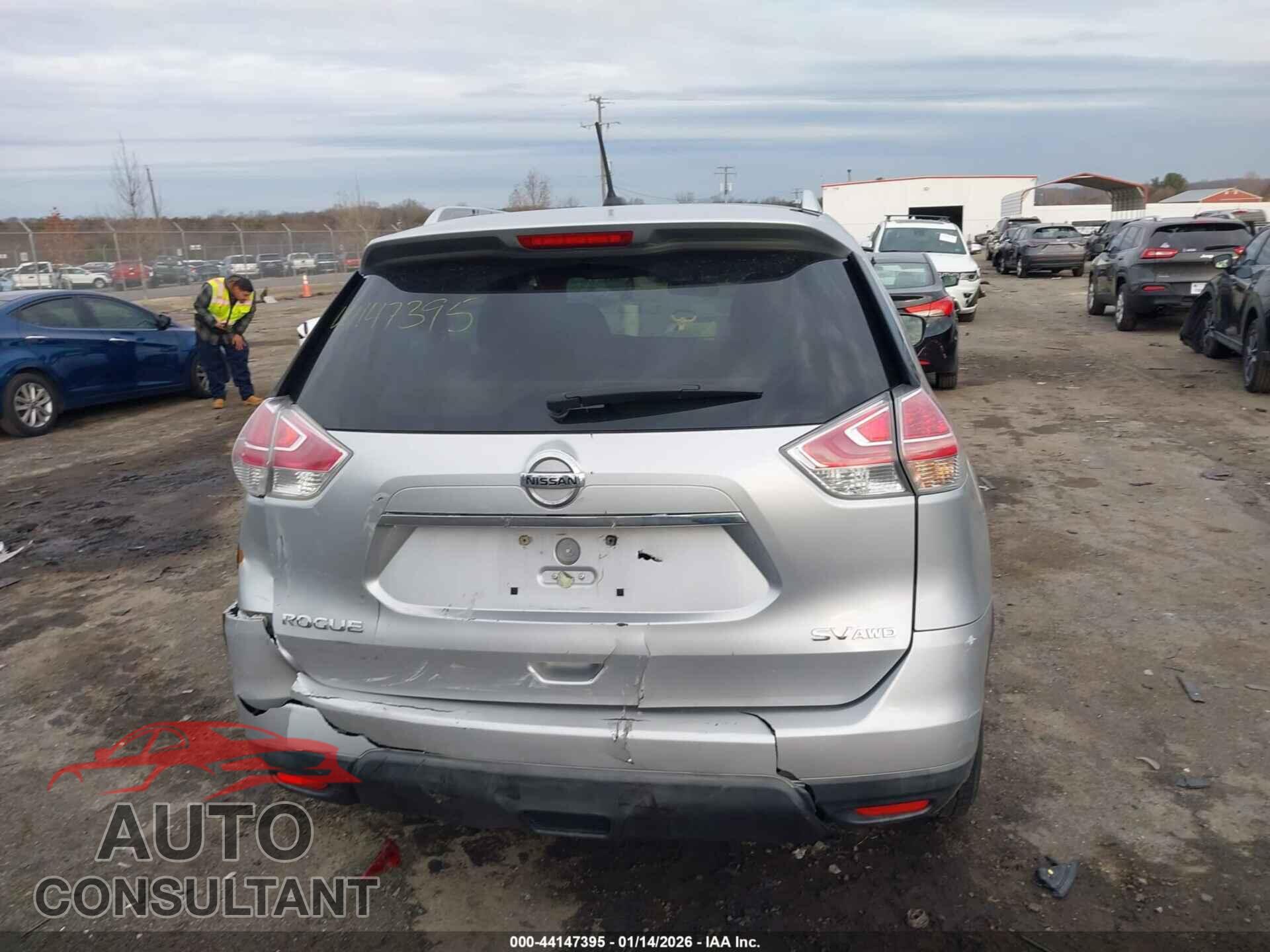 NISSAN ROGUE 2015 - KNMAT2MV2FP519645