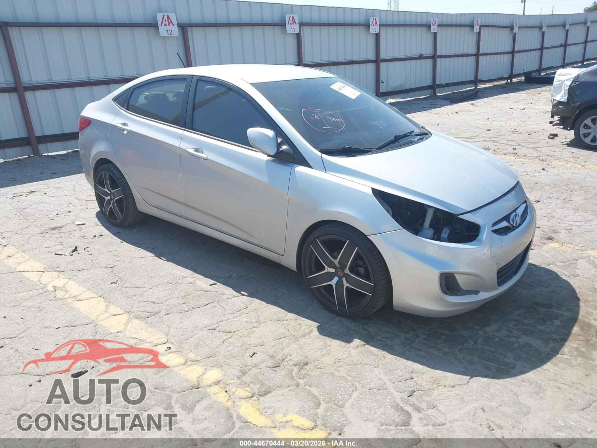 HYUNDAI ACCENT 2013 - KMHCT4AE2DU577368