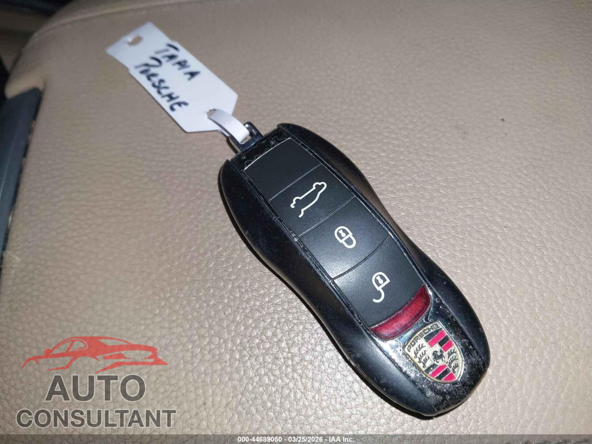 PORSCHE CAYENNE 2015 - WP1AB2A20FLA59064