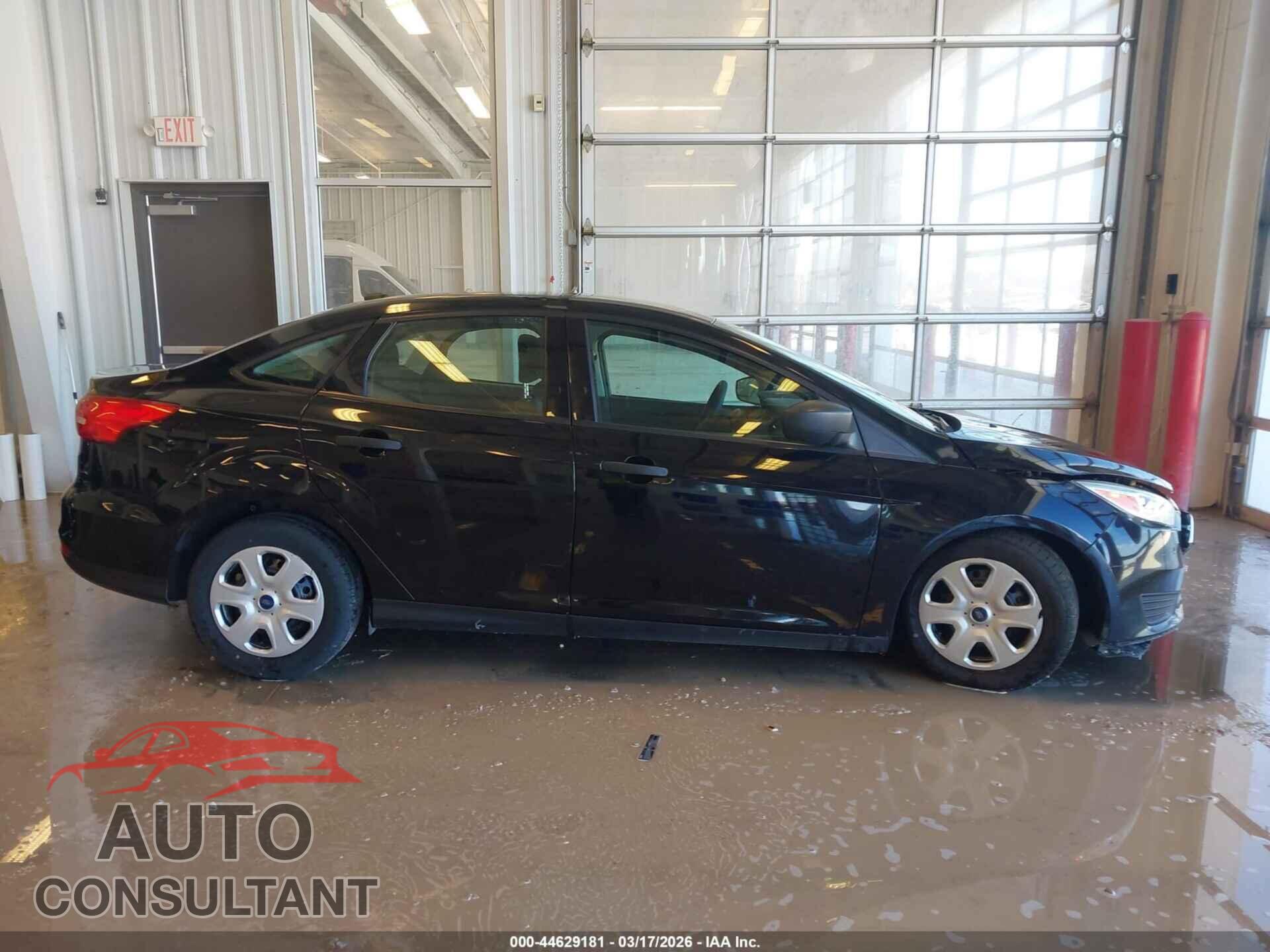 FORD FOCUS 2016 - 1FADP3E23GL234026