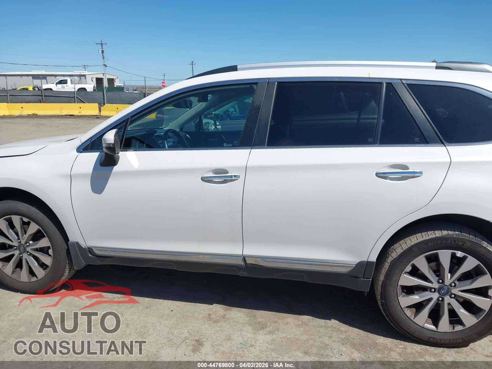 SUBARU OUTBACK 2018 - 4S4BSETC4J3293404