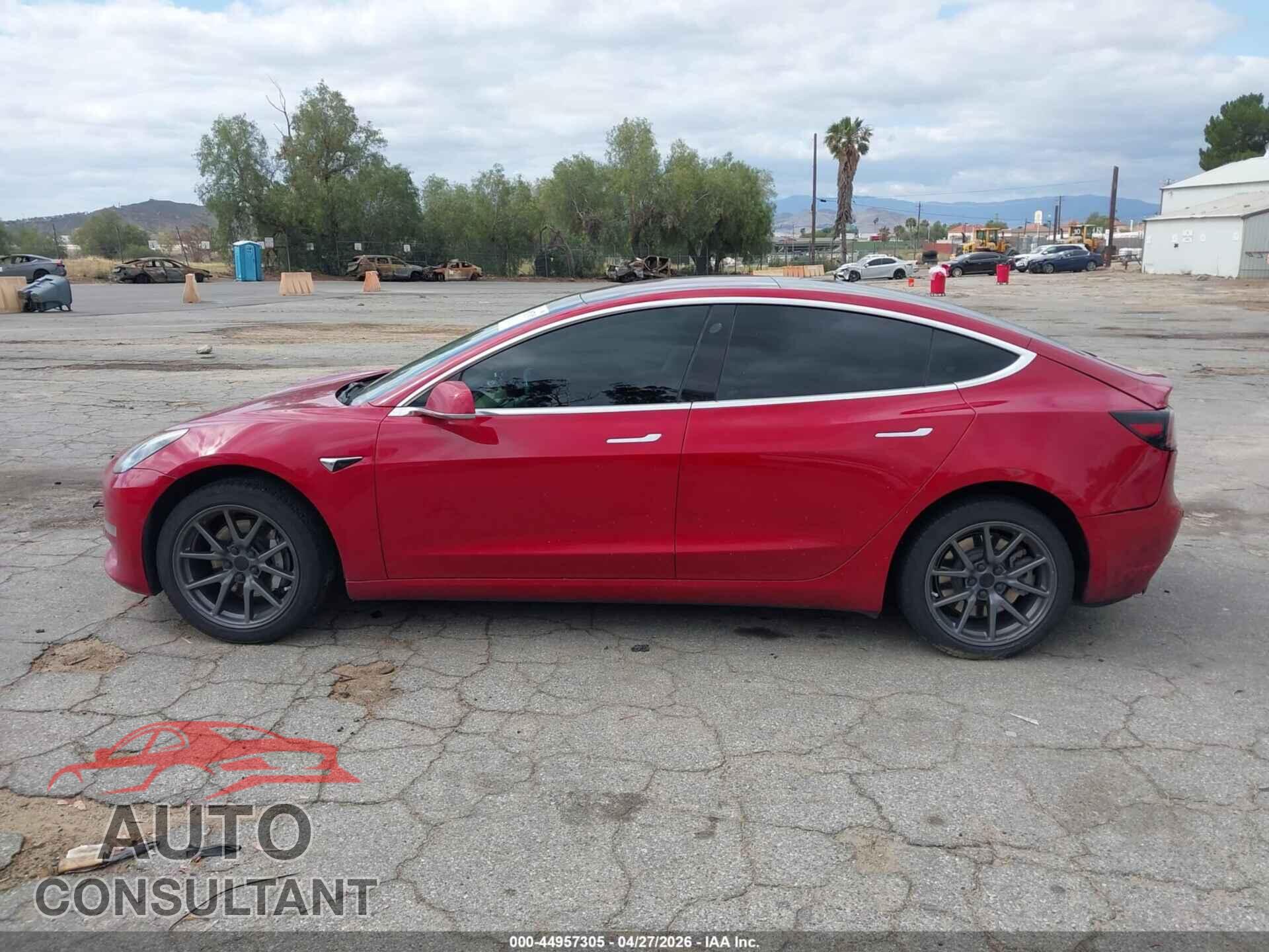 TESLA MODEL 3 2019 - 5YJ3E1EA1KF299072