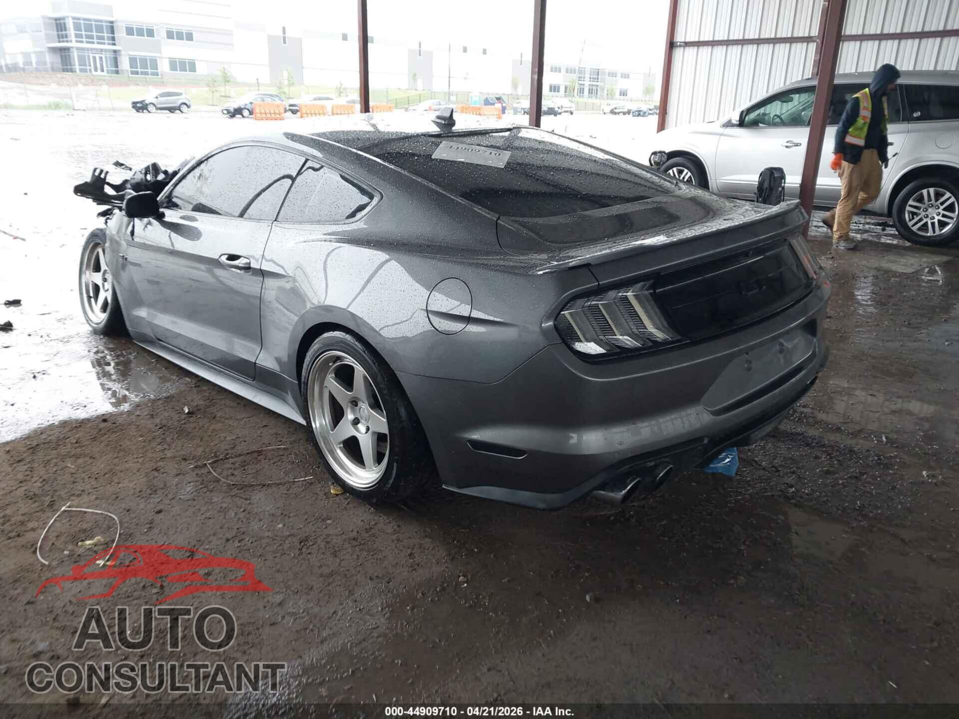 FORD MUSTANG 2021 - 1FA6P8CF2M5140215