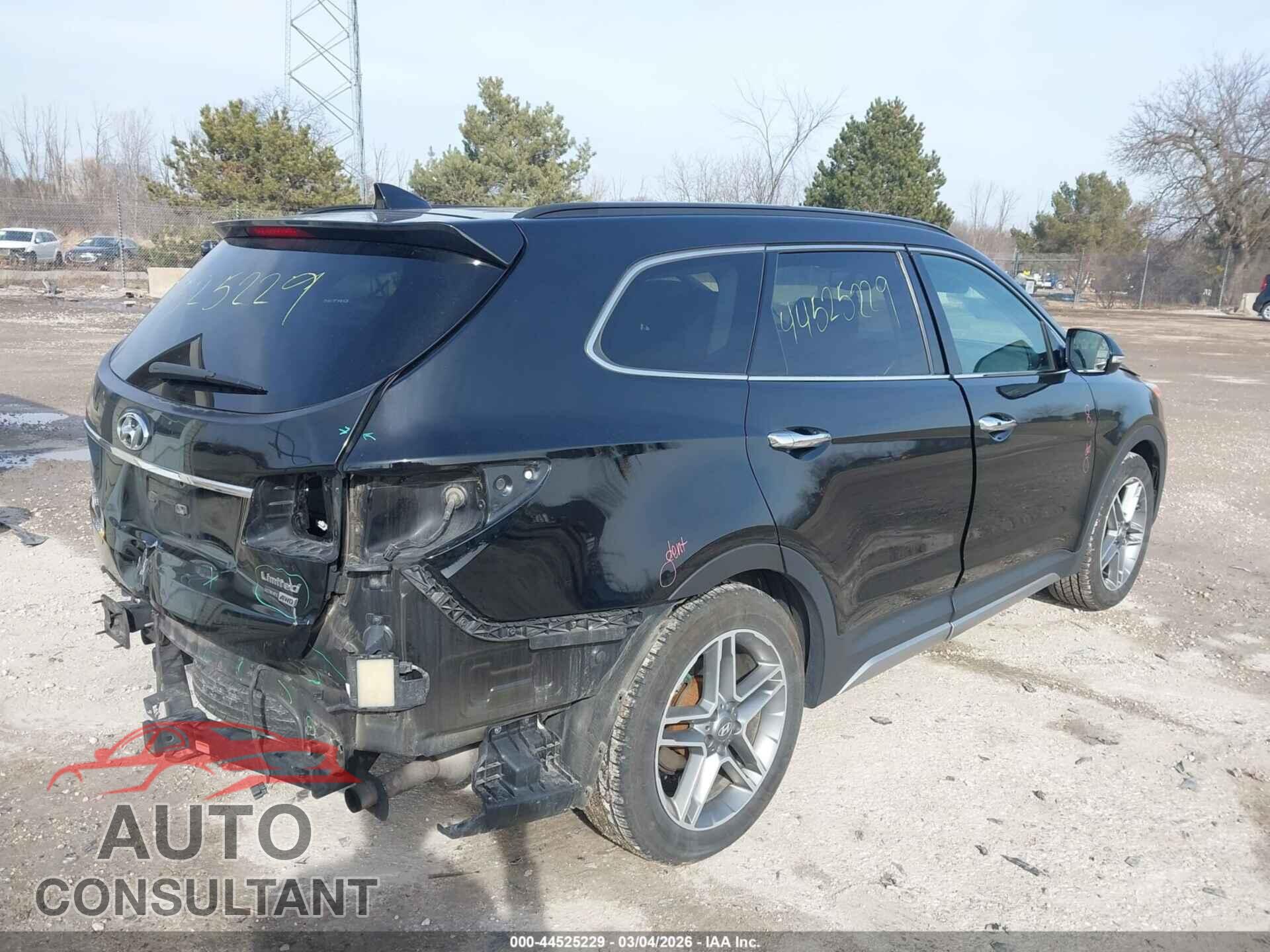 HYUNDAI SANTA FE 2017 - KM8SRDHF3HU175678