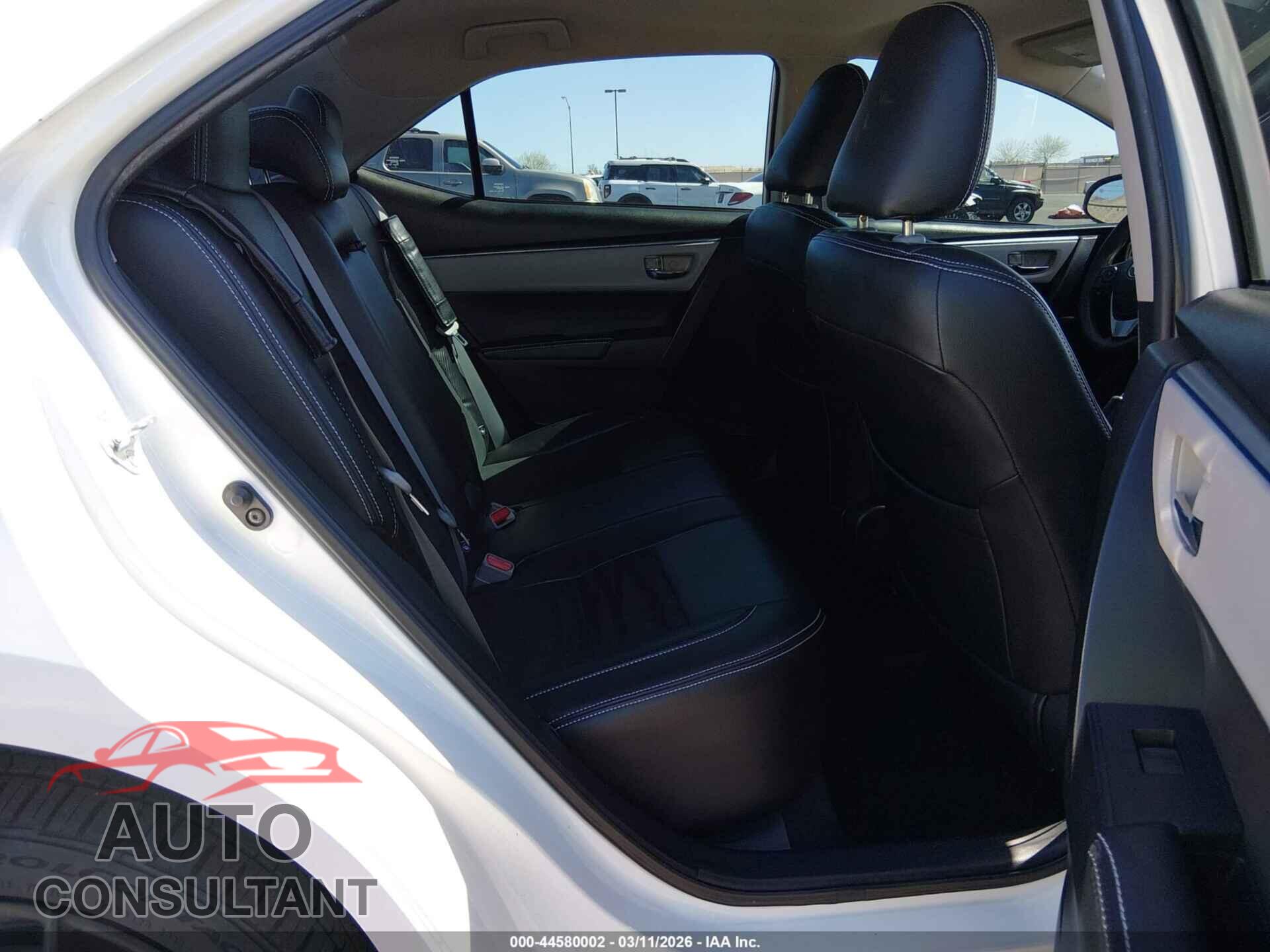 TOYOTA COROLLA 2015 - 2T1BURHE3FC418486