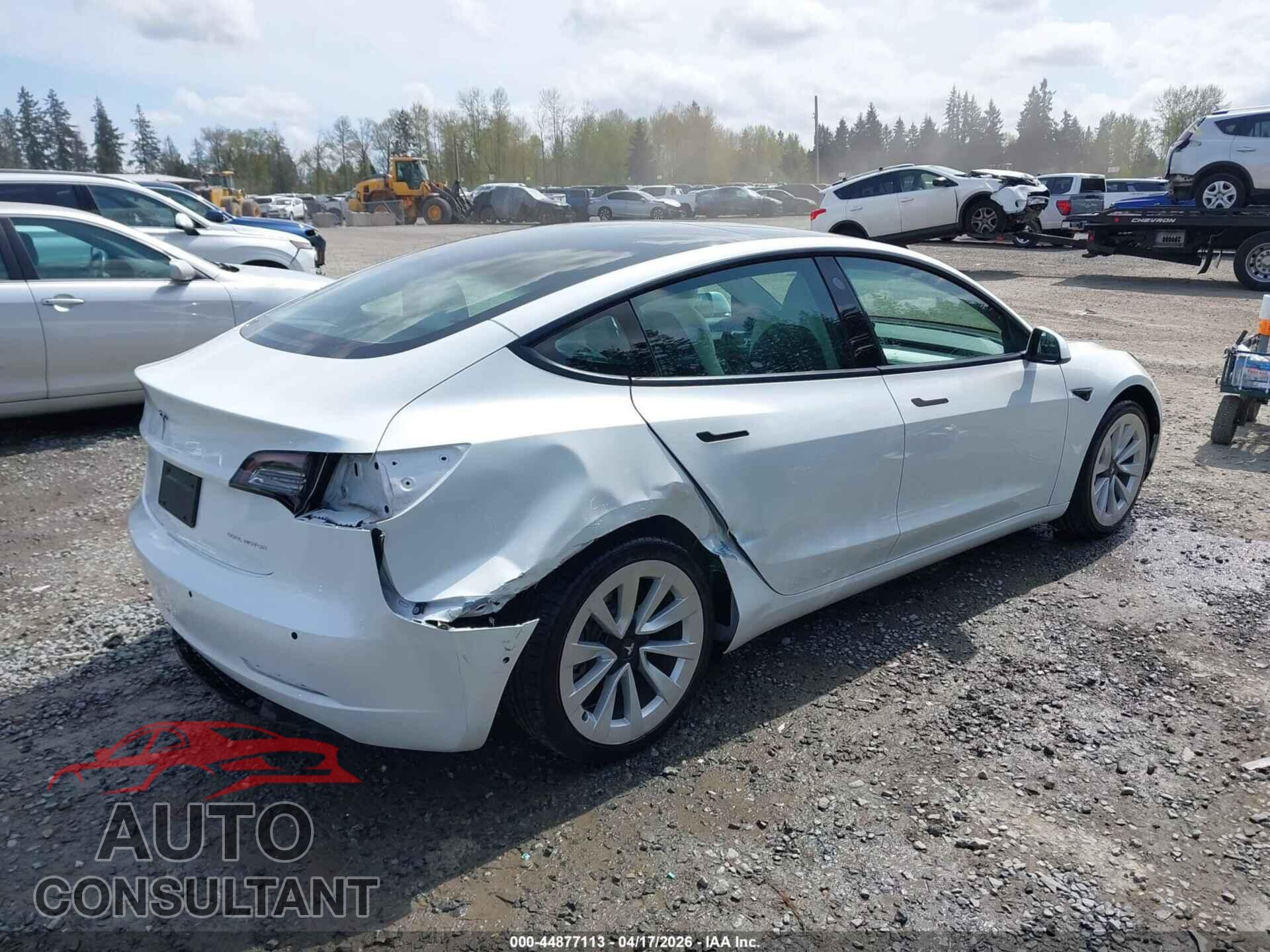 TESLA MODEL 3 2022 - 5YJ3E1EBXNF253821