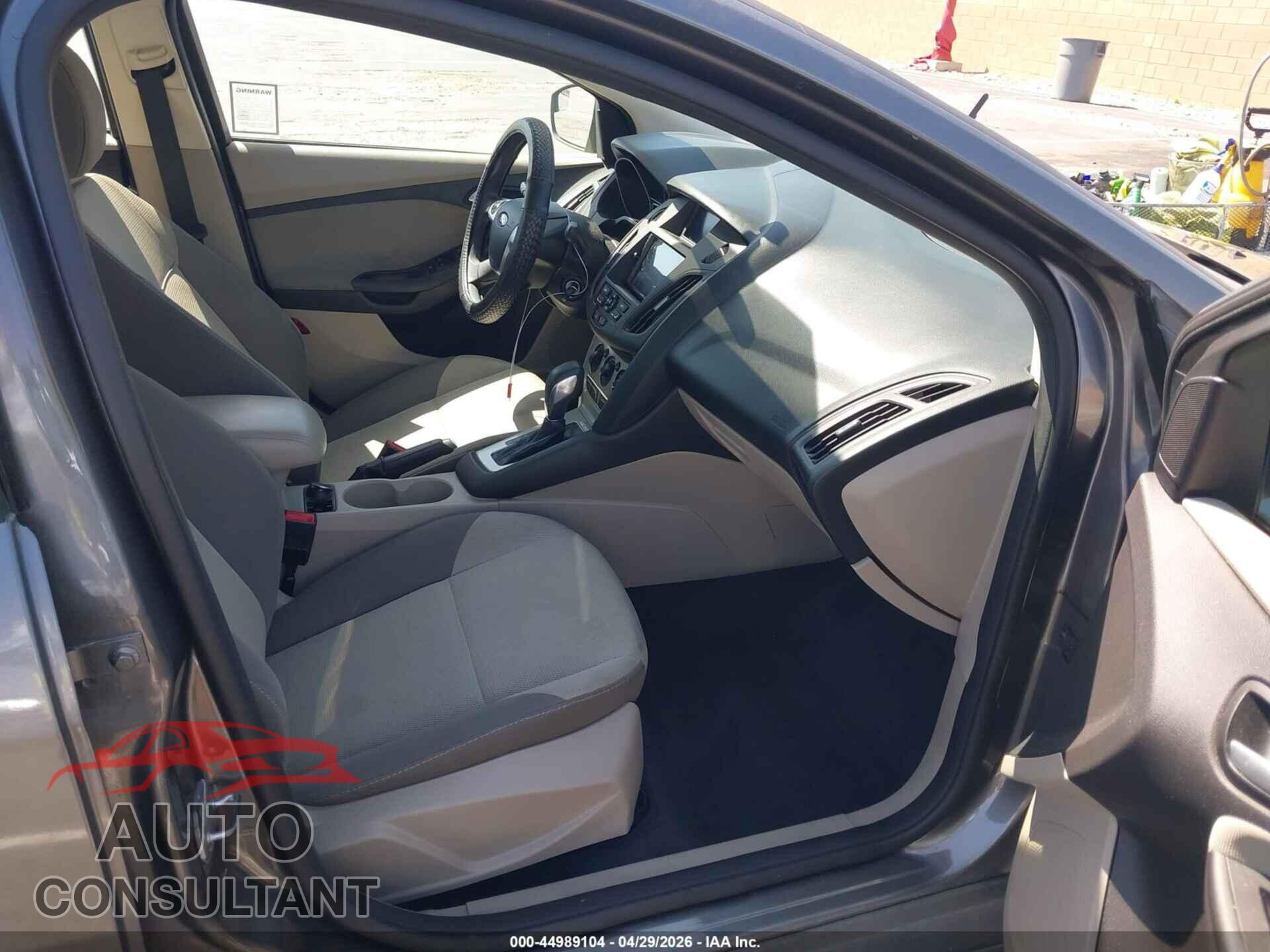 FORD FOCUS 2014 - 1FADP3F25EL260543