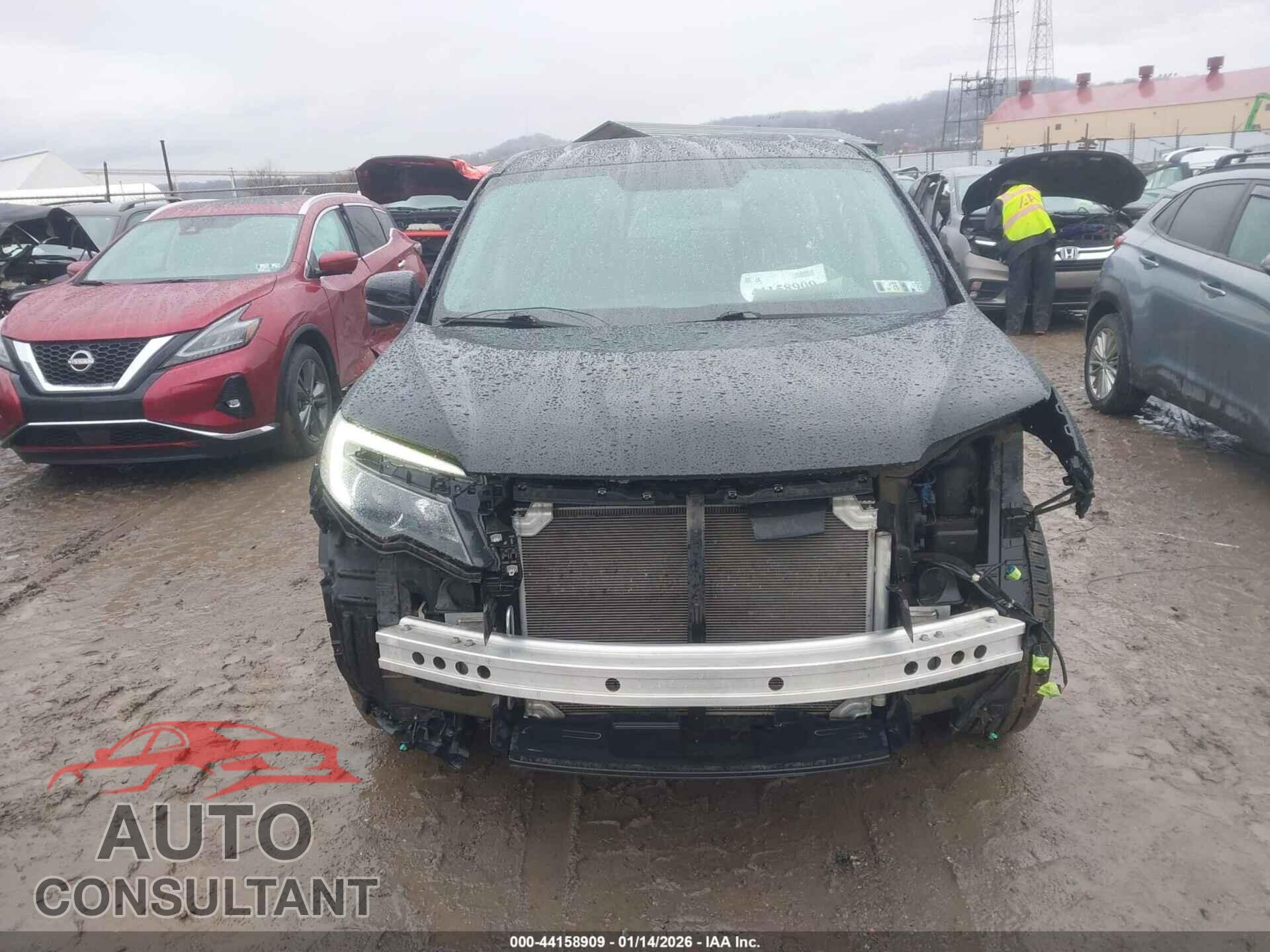 HONDA PILOT 2017 - 5FNYF6H56HB011330