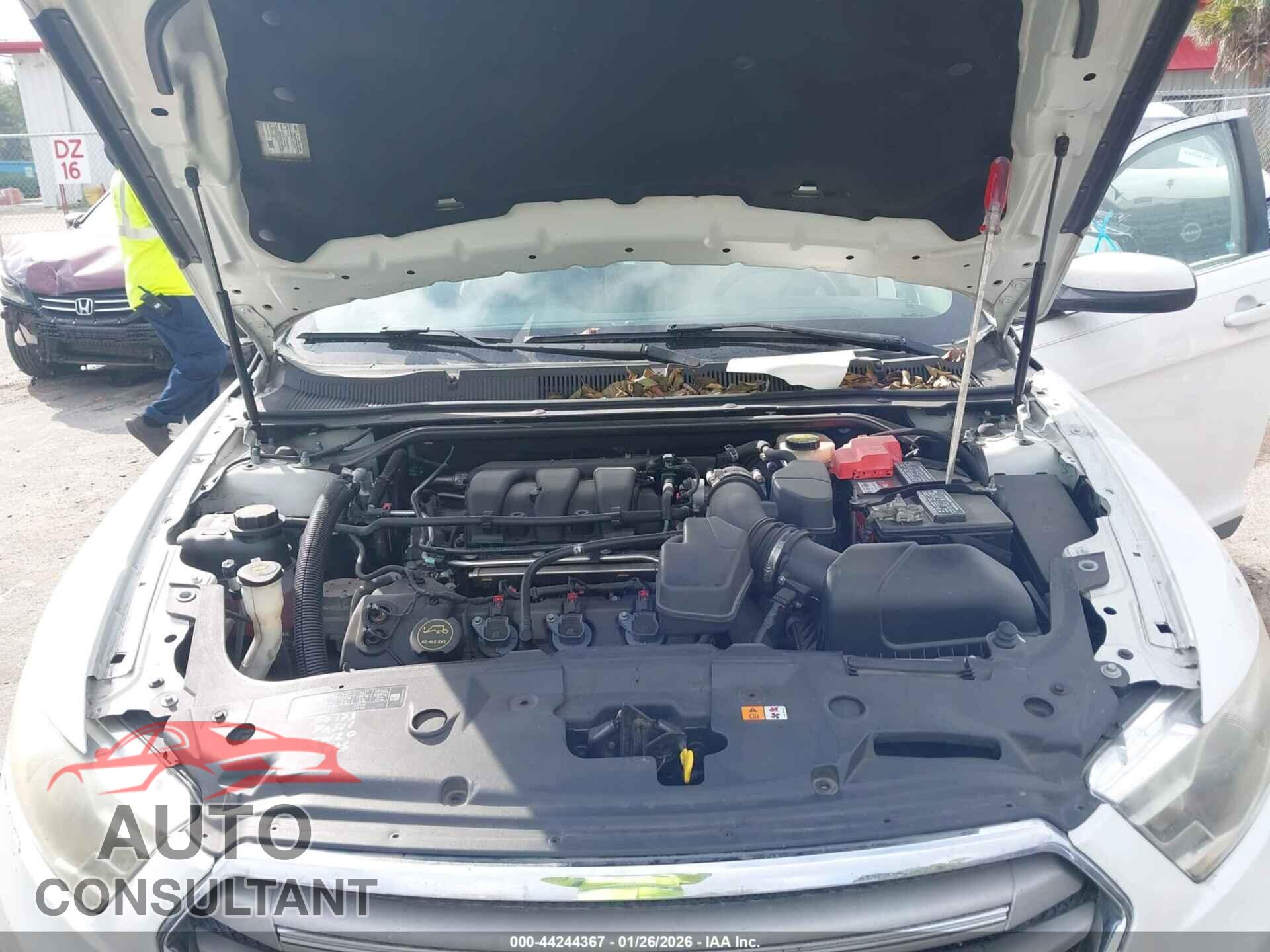 FORD TAURUS 2014 - 1FAHP2E85EG139697