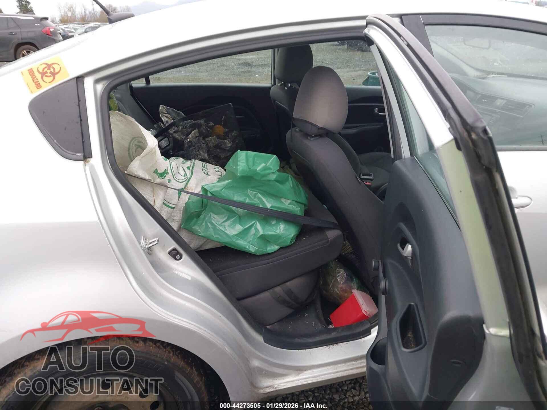 KIA RIO 2013 - KNADM4A32D6232153
