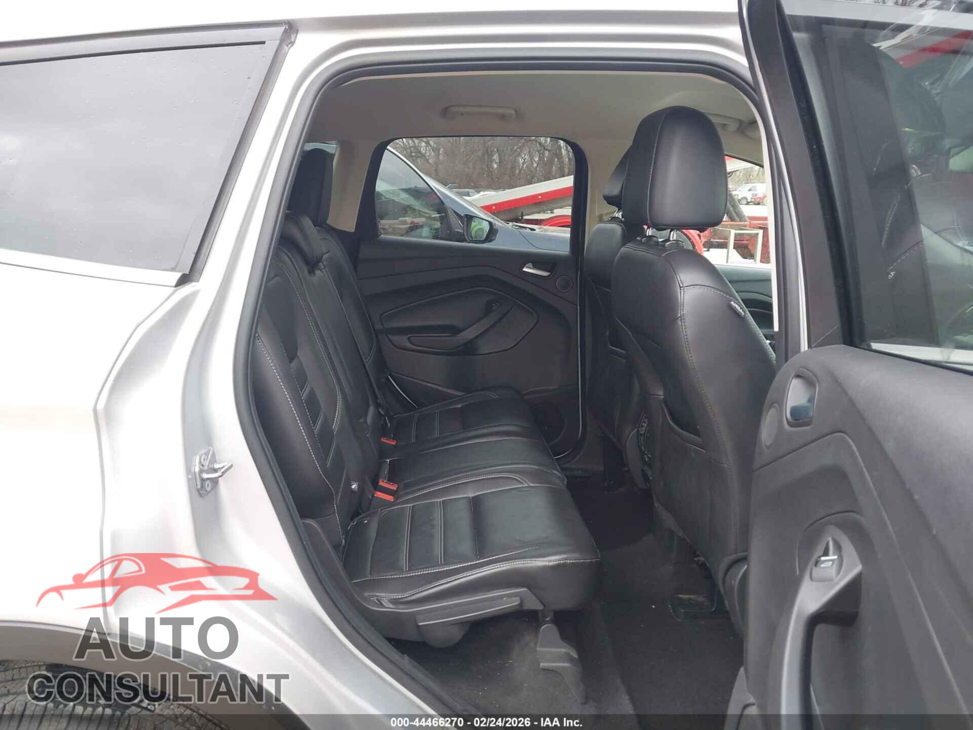 FORD ESCAPE 2017 - 1FMCU0JD3HUD19671