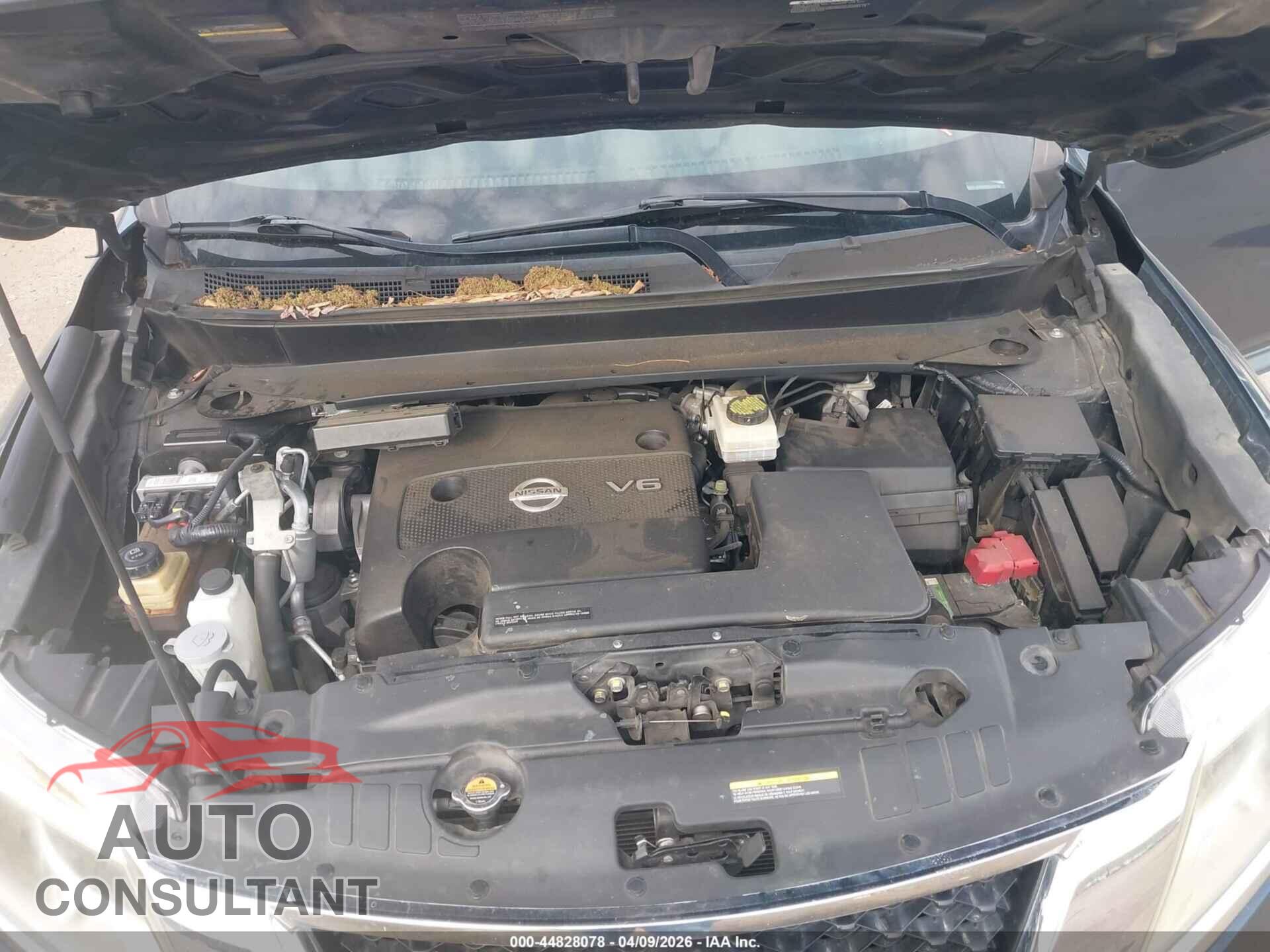 NISSAN PATHFINDER 2015 - 5N1AR2MN6FC707618