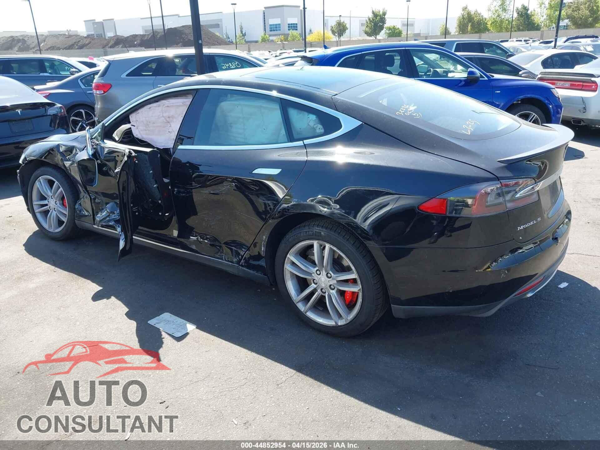 TESLA MODEL S 2014 - 5YJSA1H27EFP69153