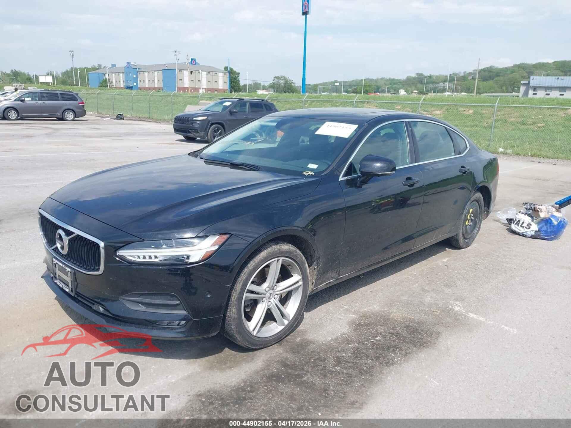 VOLVO S90 2018 - LVY982AK5JP038255
