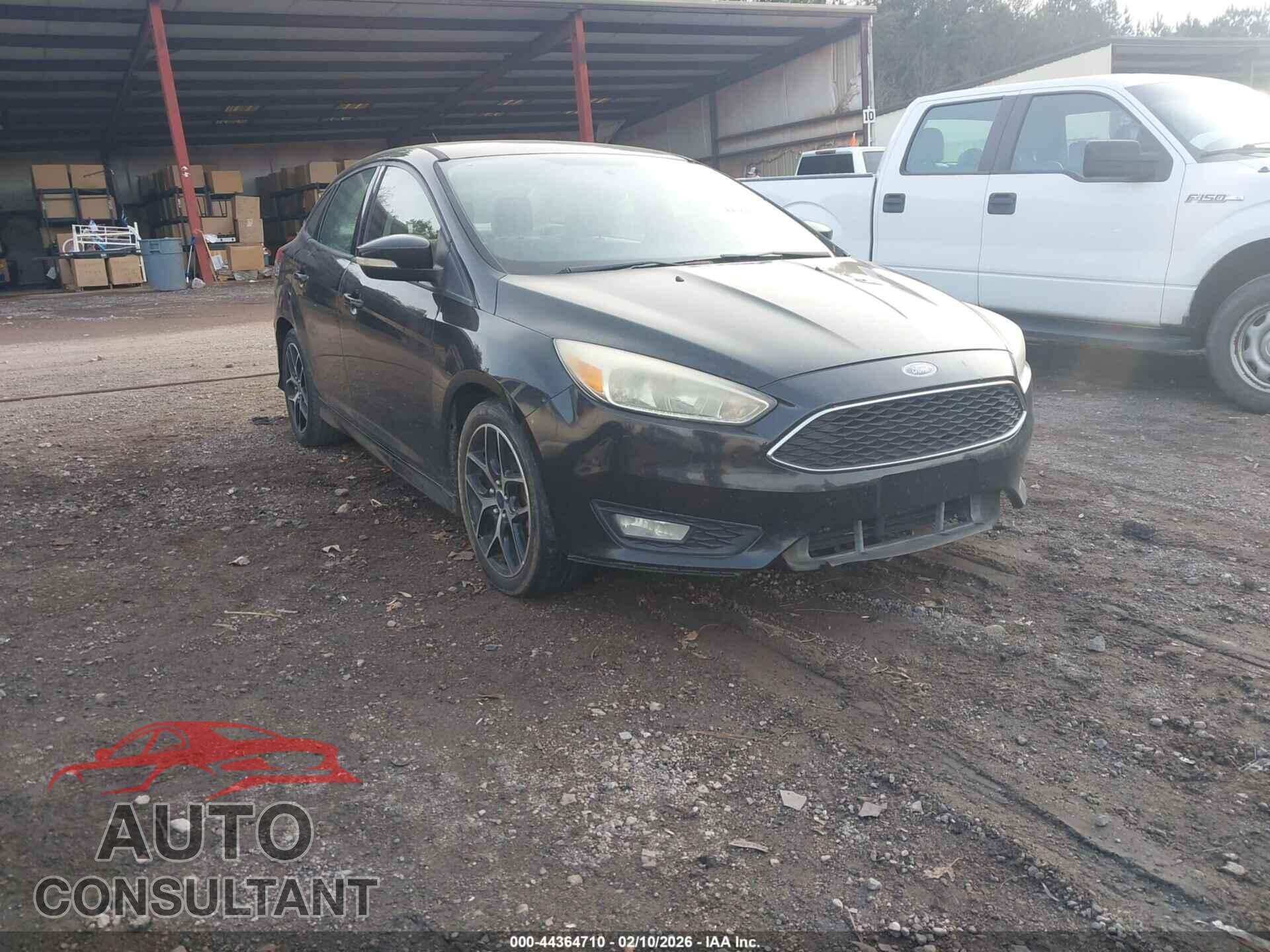 FORD FOCUS 2015 - 1FADP3F26FL259435