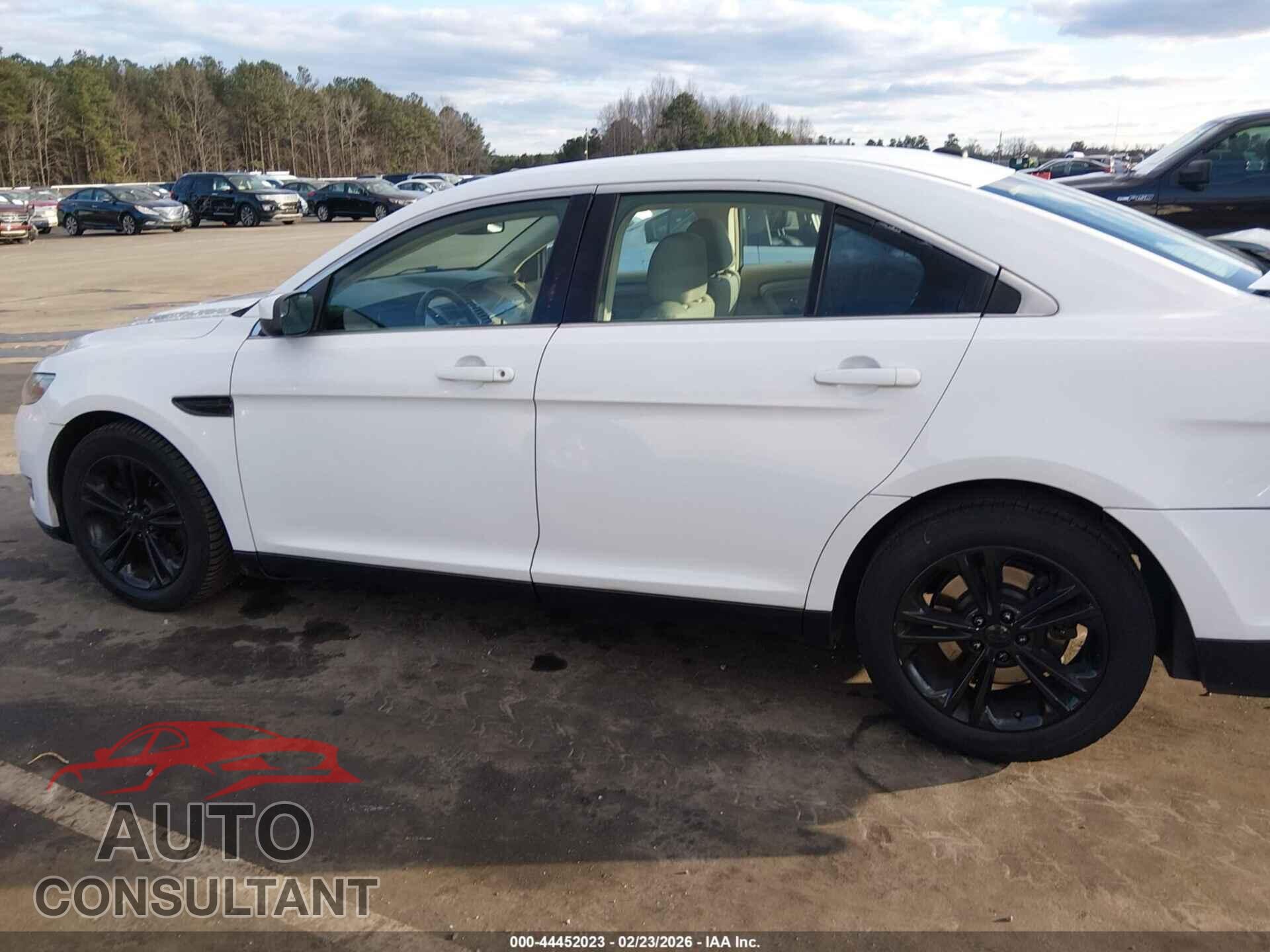 FORD TAURUS 2013 - 1FAHP2E83DG141513