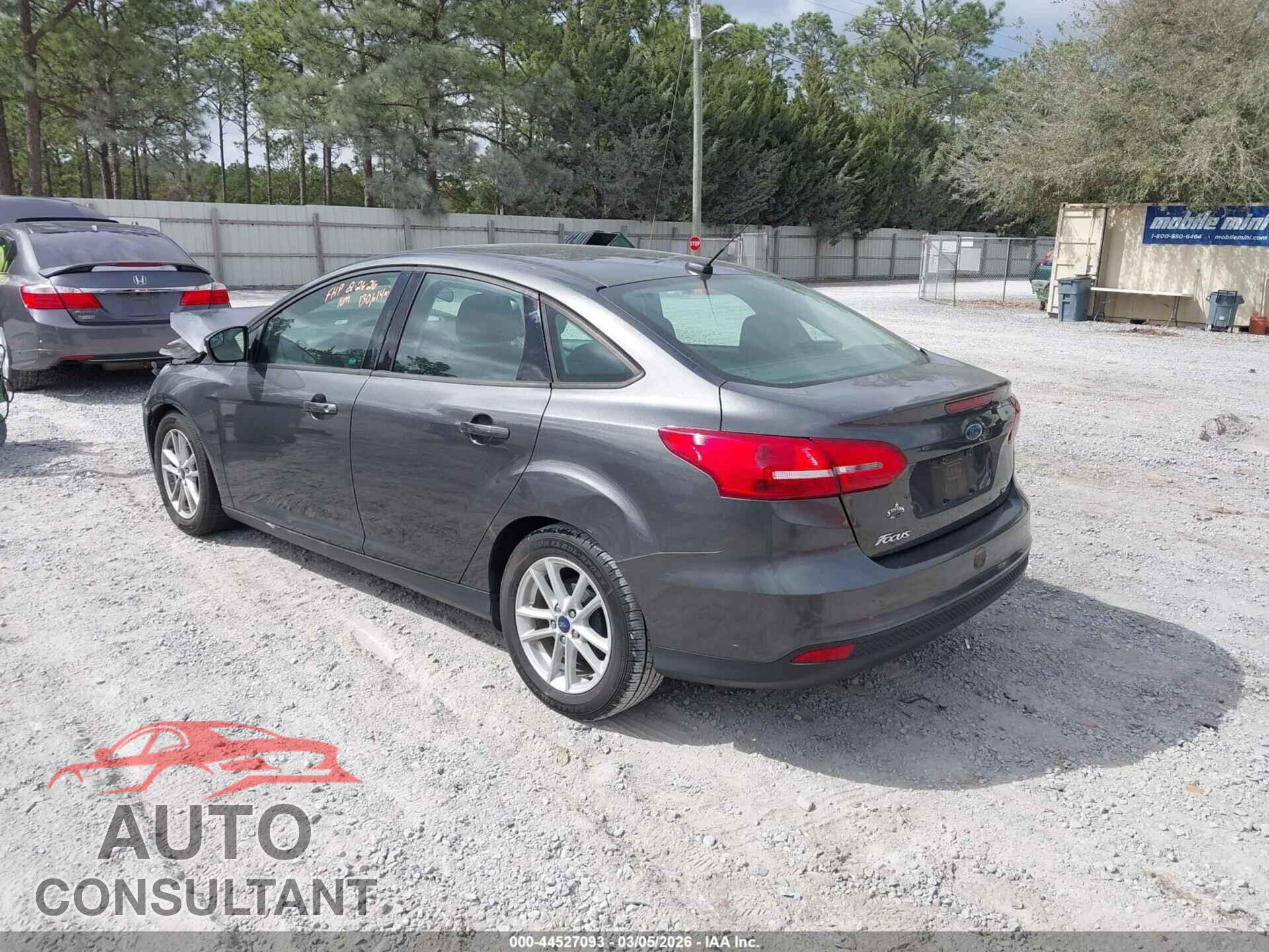 FORD FOCUS 2017 - 1FADP3F24HL345703