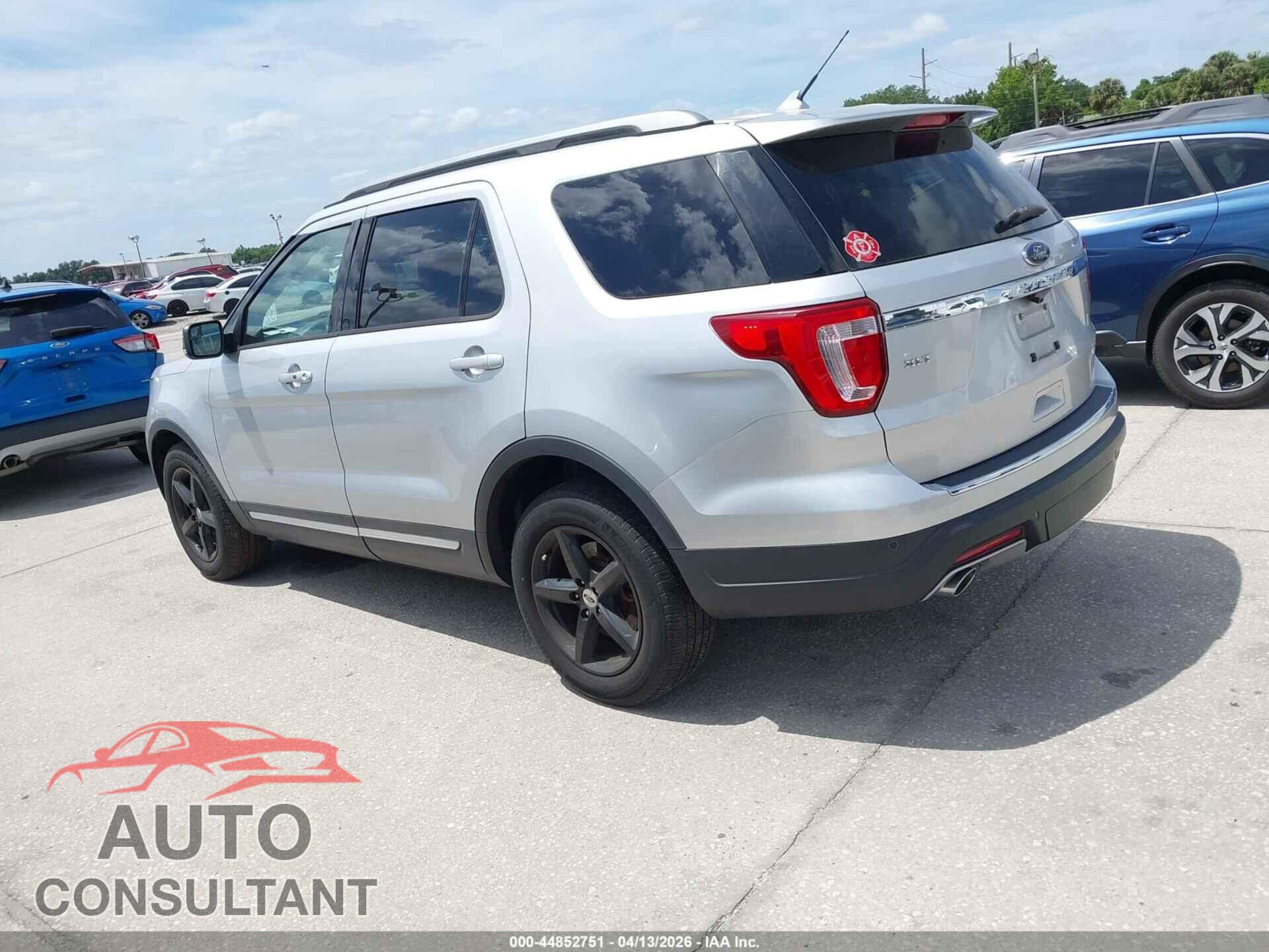 FORD EXPLORER 2018 - 1FM5K7D88JGB27382
