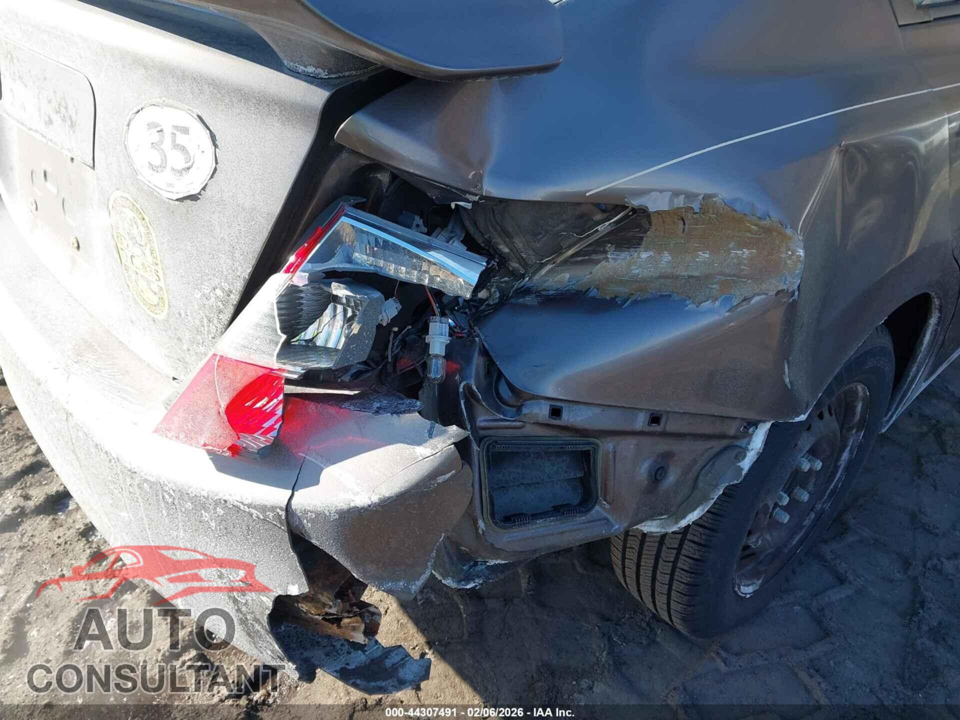 HONDA CIVIC 2012 - 2HGFB2F56CH525603