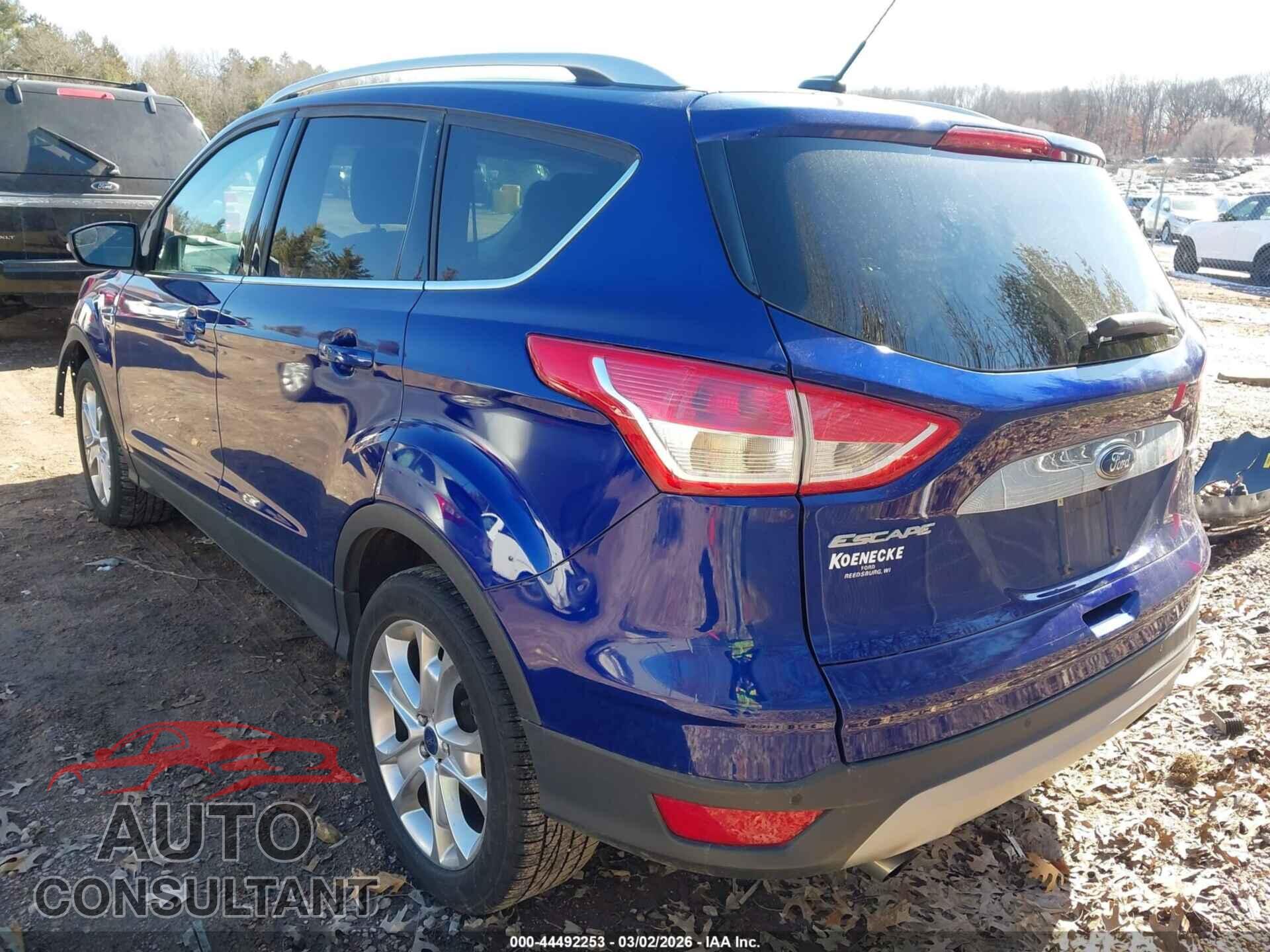 FORD ESCAPE 2016 - 1FMCU9J99GUA50347