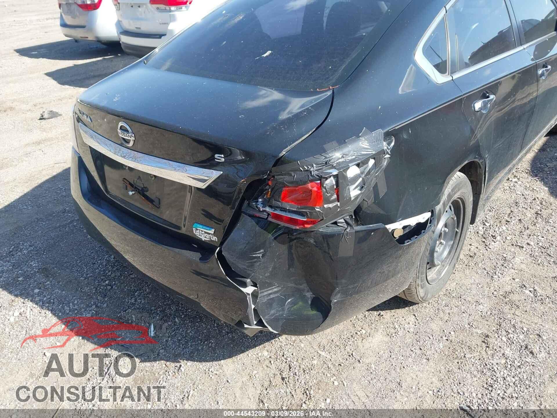 NISSAN ALTIMA 2013 - 1N4AL3AP1DN576493