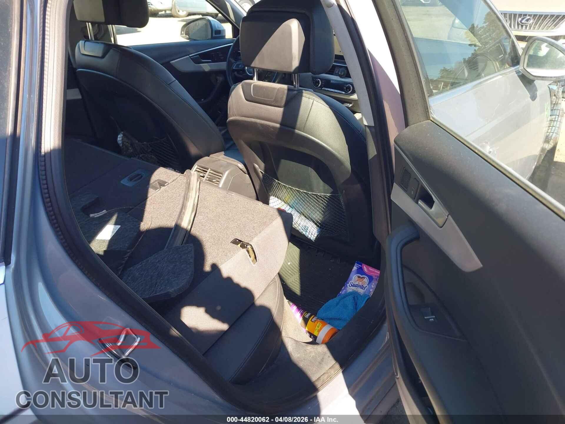 AUDI A4 2018 - WAUENAF41JA180900