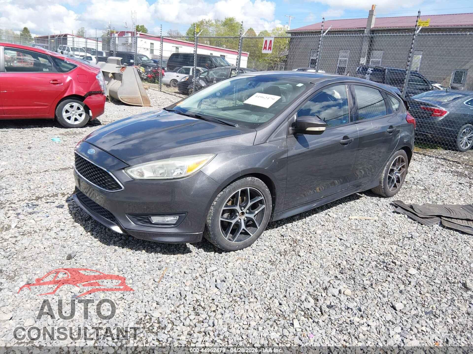 FORD FOCUS 2015 - 1FADP3K20FL299242