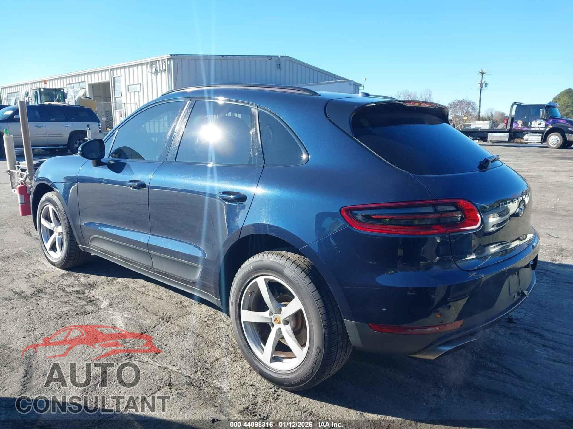 PORSCHE MACAN 2018 - WP1AA2A53JLB17352