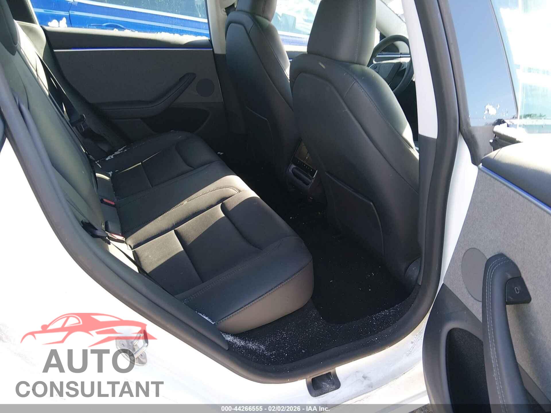 TESLA MODEL 3 2024 - 5YJ3E1EA4RF844904