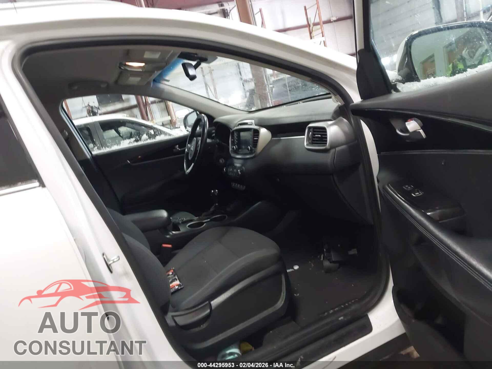 KIA SORENTO 2017 - 5XYPGDA33HG296177