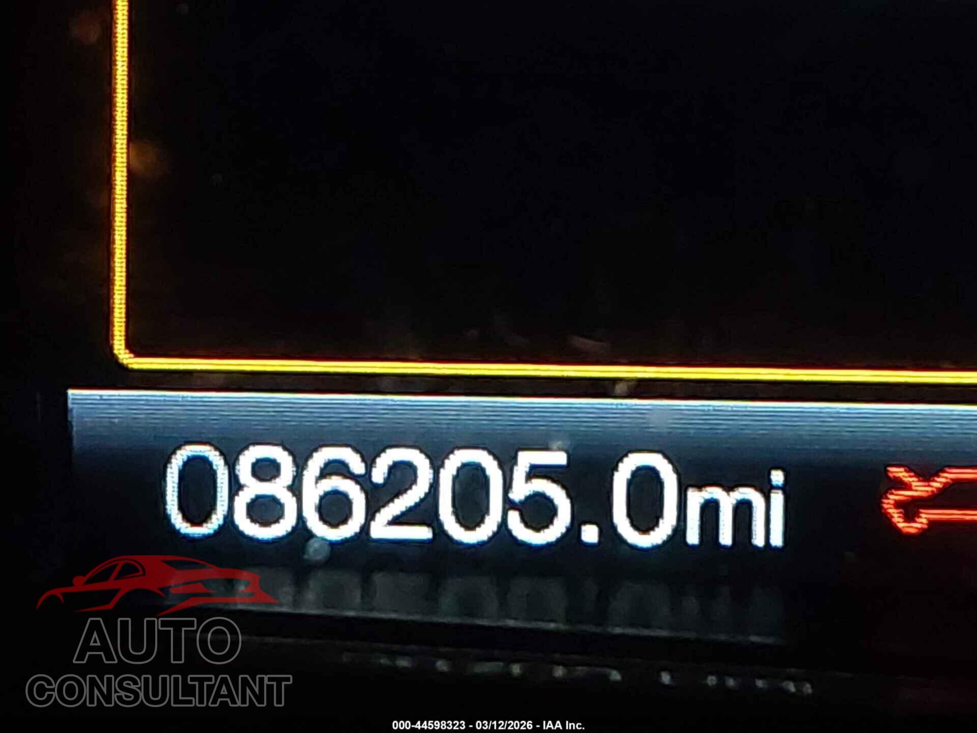 FORD EXPLORER 2018 - 1FM5K7D80JGB03948