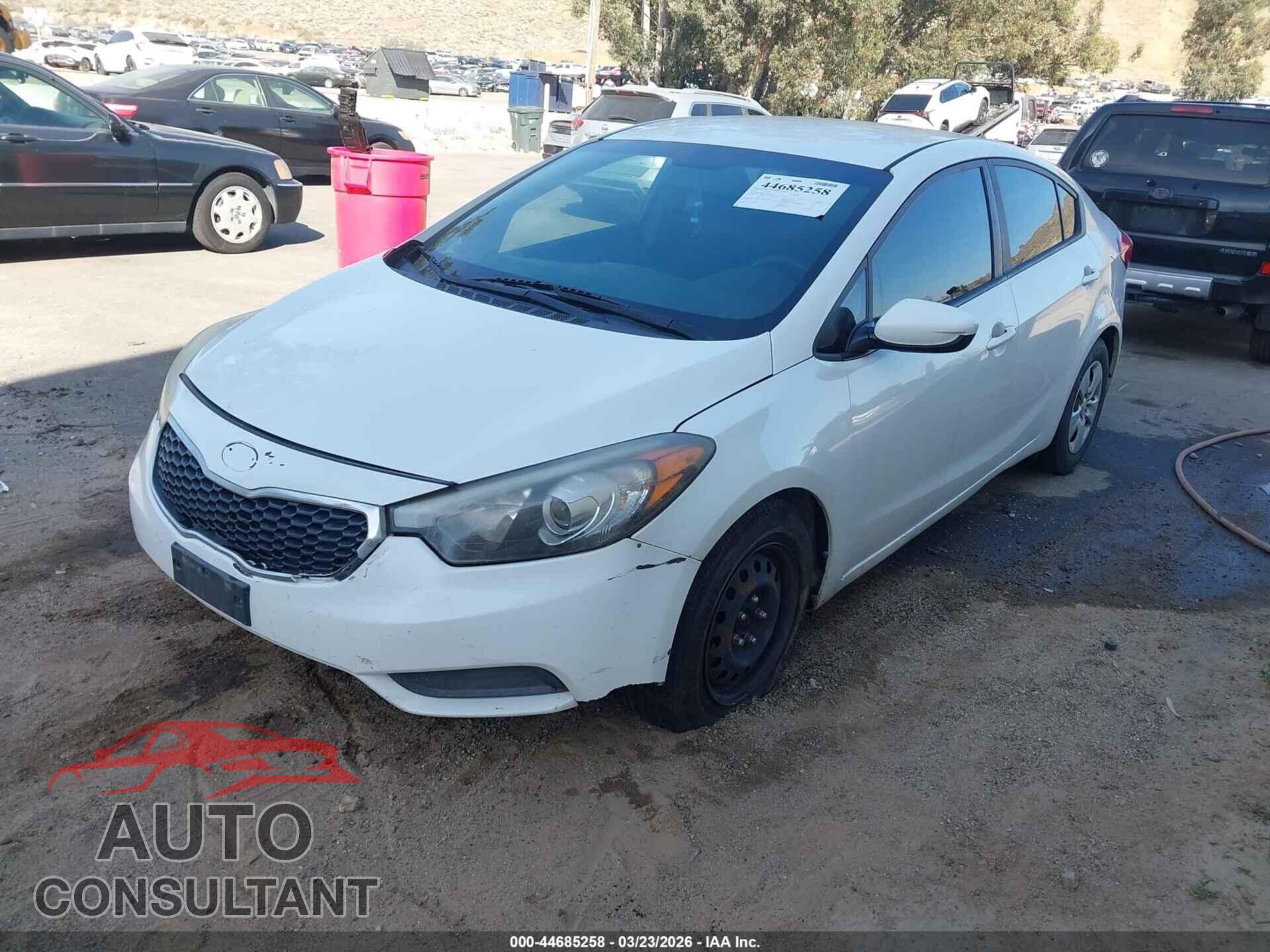 KIA FORTE 2016 - KNAFK4A61G5611955