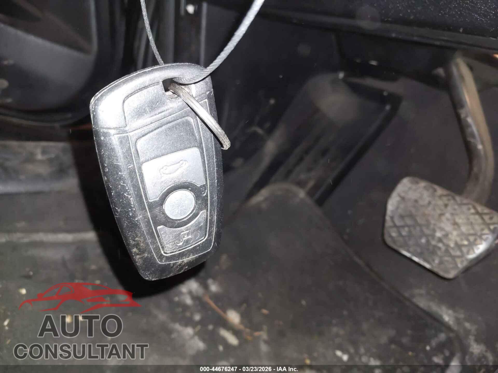 BMW 328I 2013 - WBA3A5C52DF602705