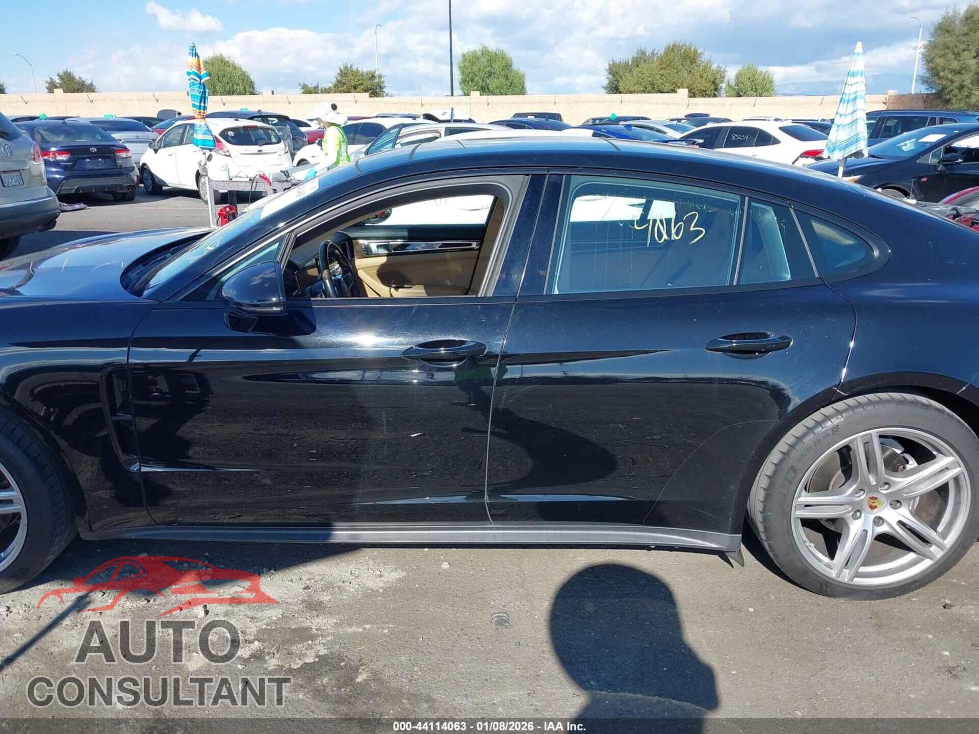 PORSCHE PANAMERA 2018 - WP0AA2A74JL111188