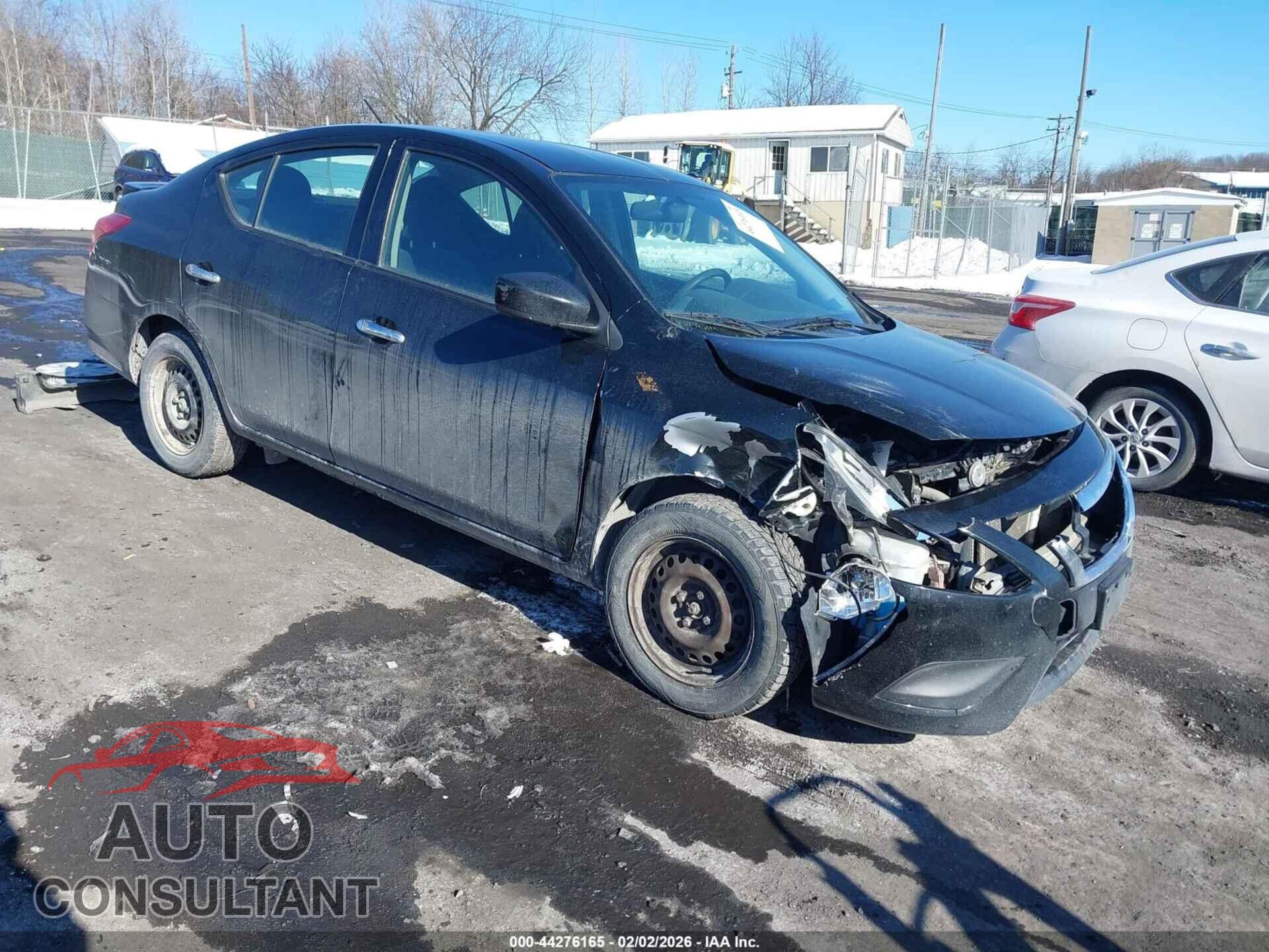 NISSAN VERSA 2017 - 3N1CN7AP3HL847728