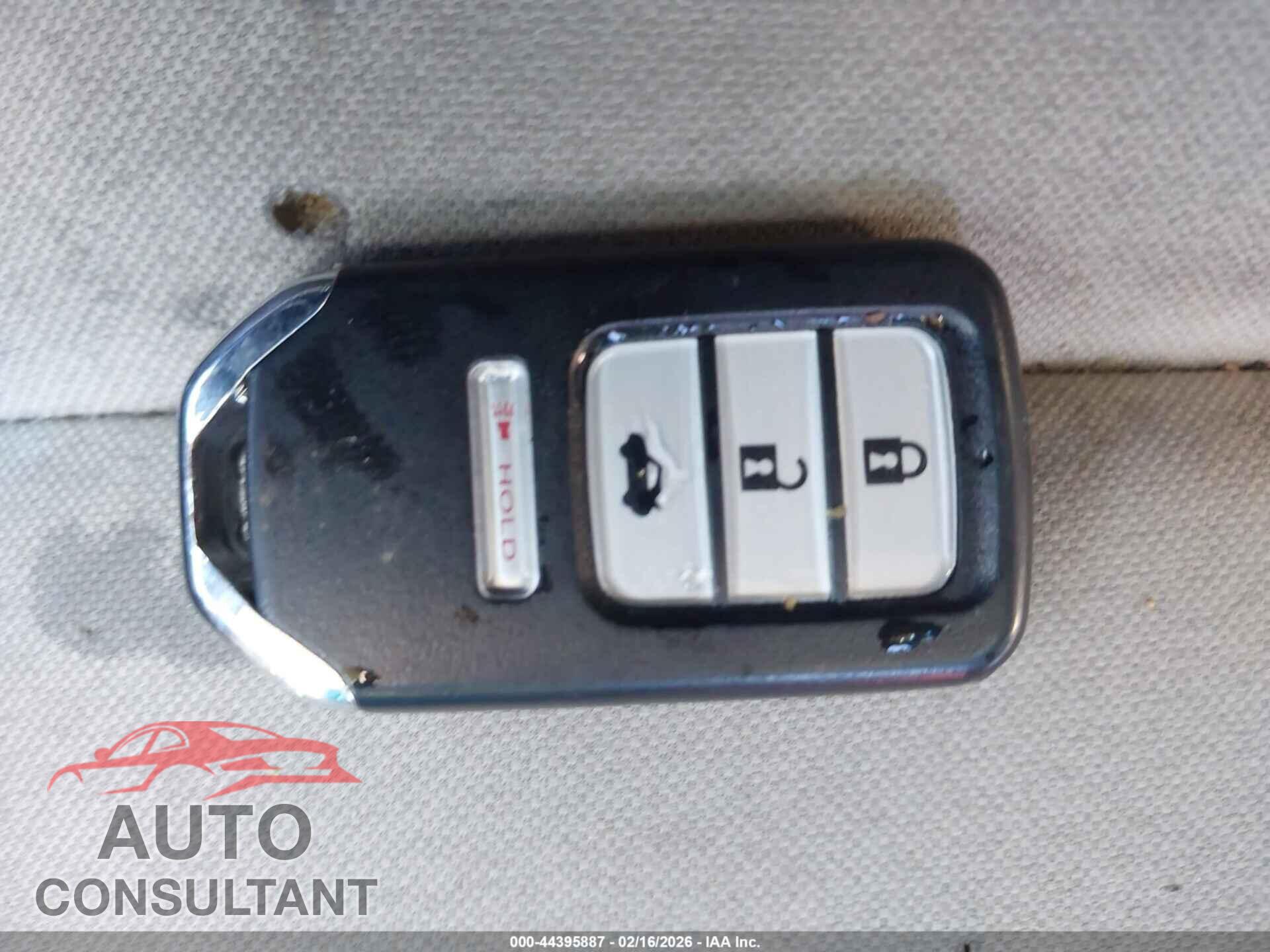 HONDA CIVIC 2018 - 19XFC2F79JE010777