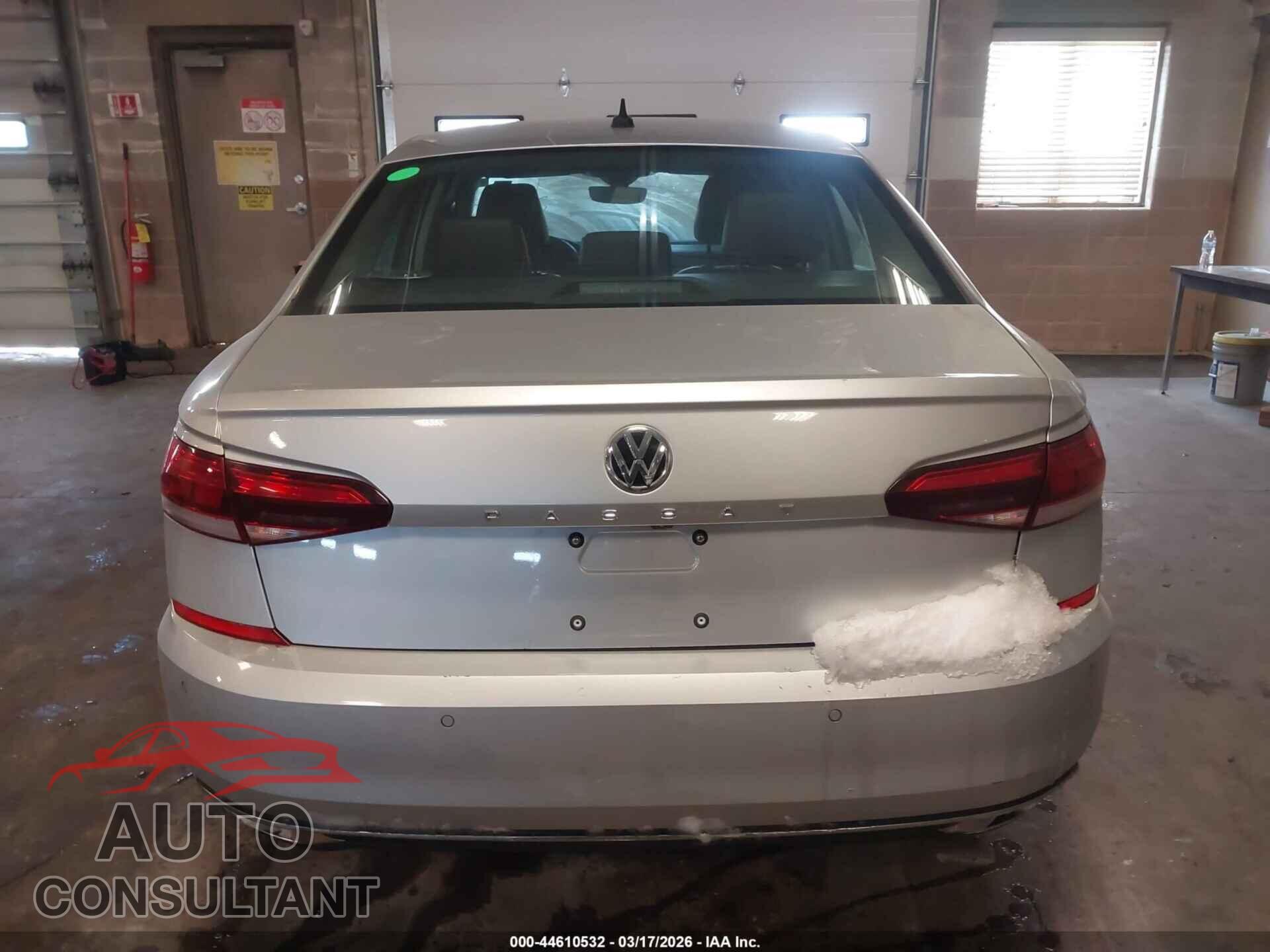 VOLKSWAGEN PASSAT 2020 - 1VWCA7A33LC027169