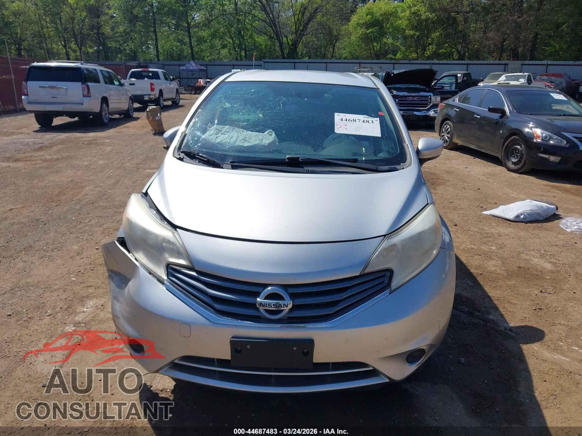 NISSAN VERSA NOTE 2015 - 3N1CE2CP2FL371016