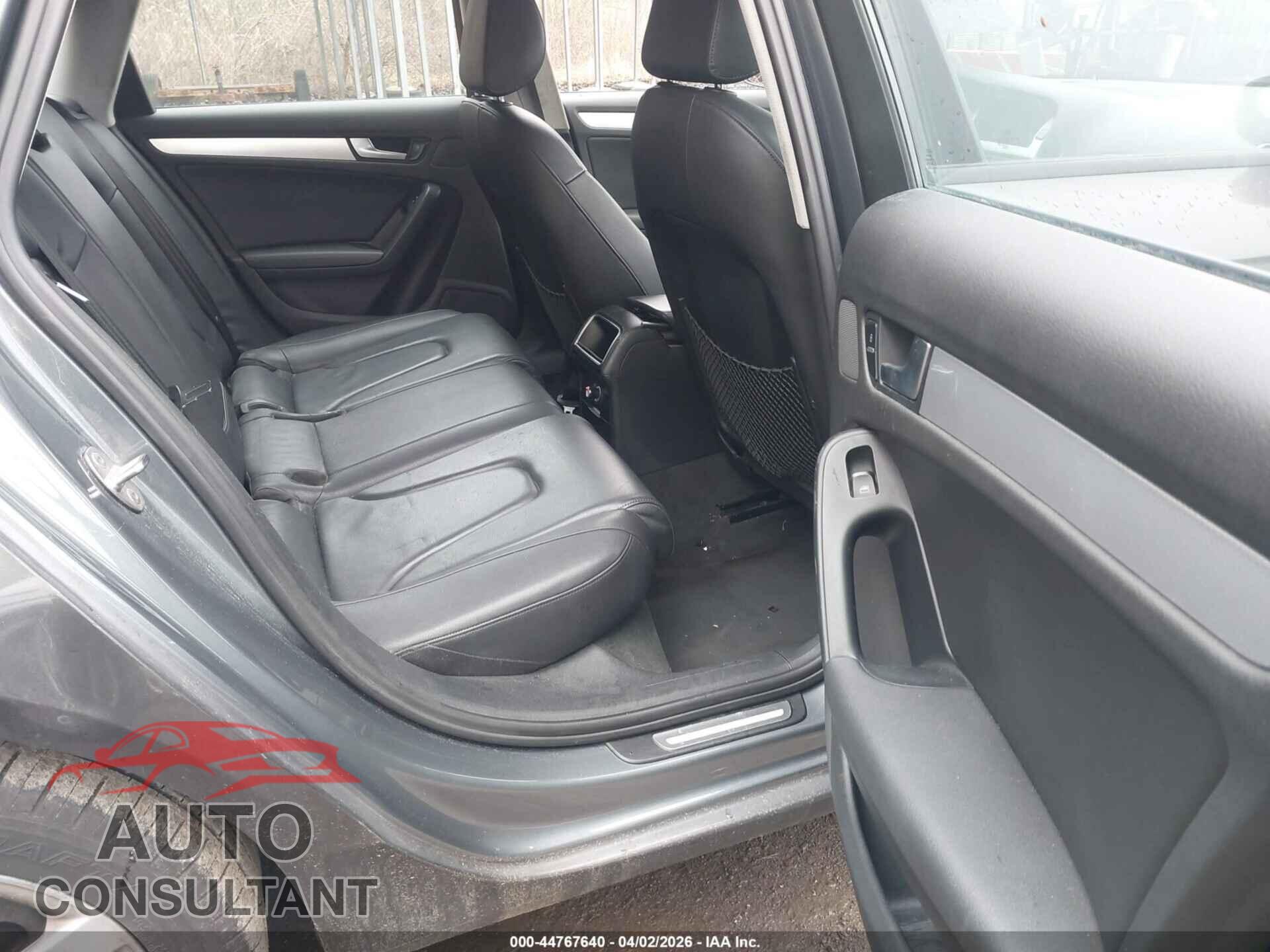 AUDI A4 2012 - WAUBFAFL6CN006453