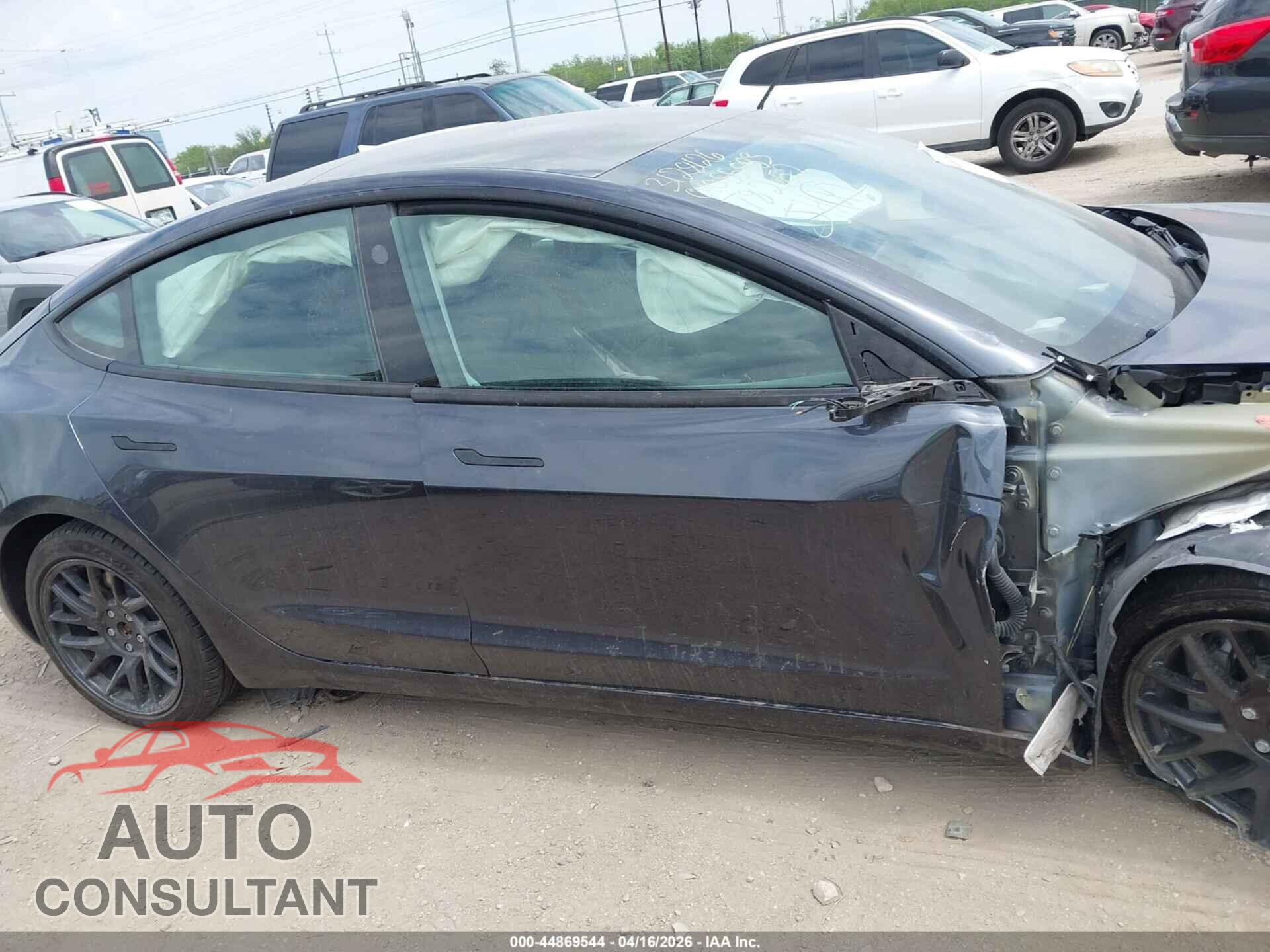 TESLA MODEL 3 2024 - 5YJ3E1EAXRF782652