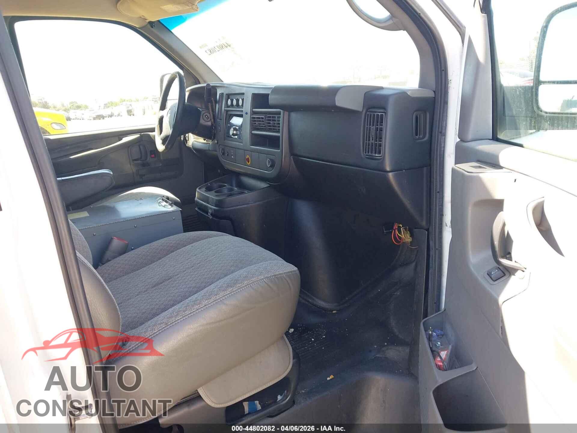 CHEVROLET EXPRESS 2500 2013 - 1GCWGFCA5D1140915