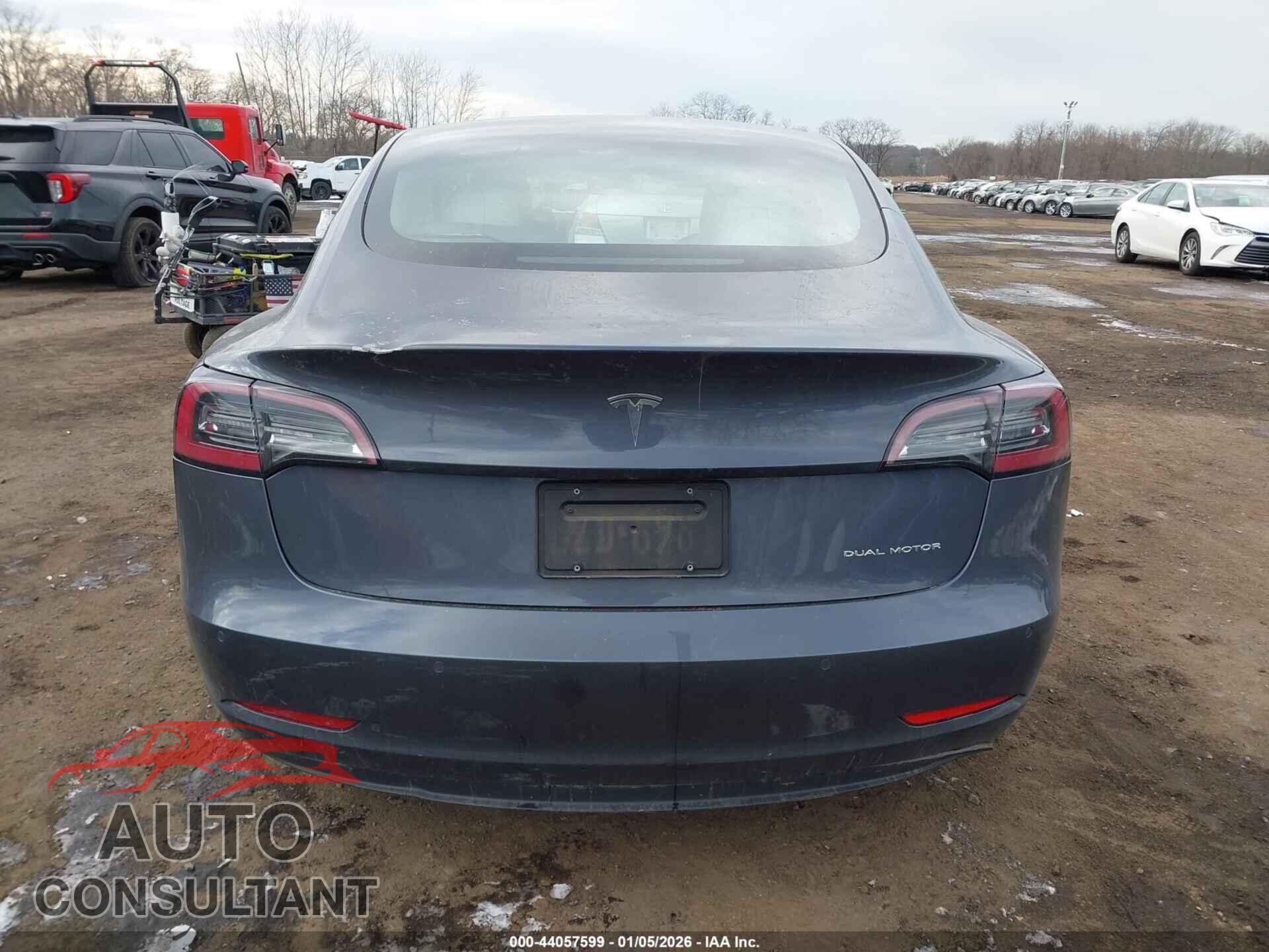 TESLA MODEL 3 2022 - 5YJ3E1EB8NF323171